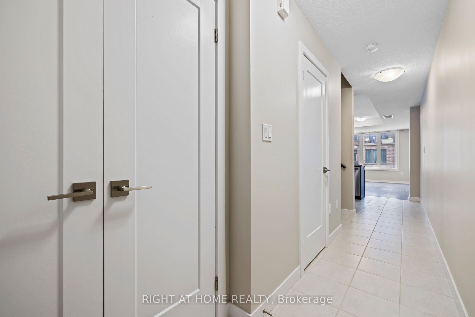 445 Ontario Street S 56, Milton, ON L9T 9K4 photo 2