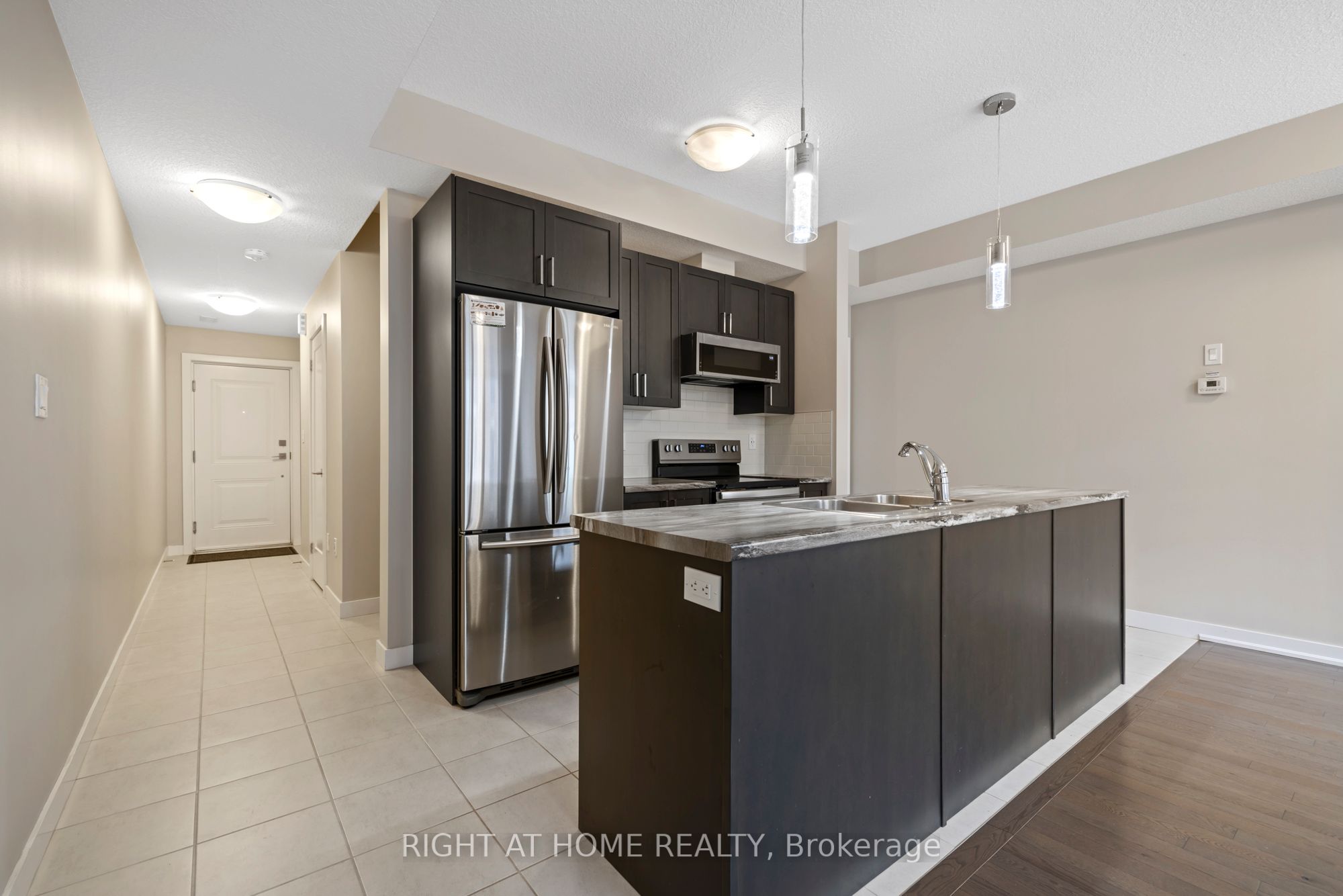 445 Ontario Street S 56, Milton, ON L9T 9K4 photo 4