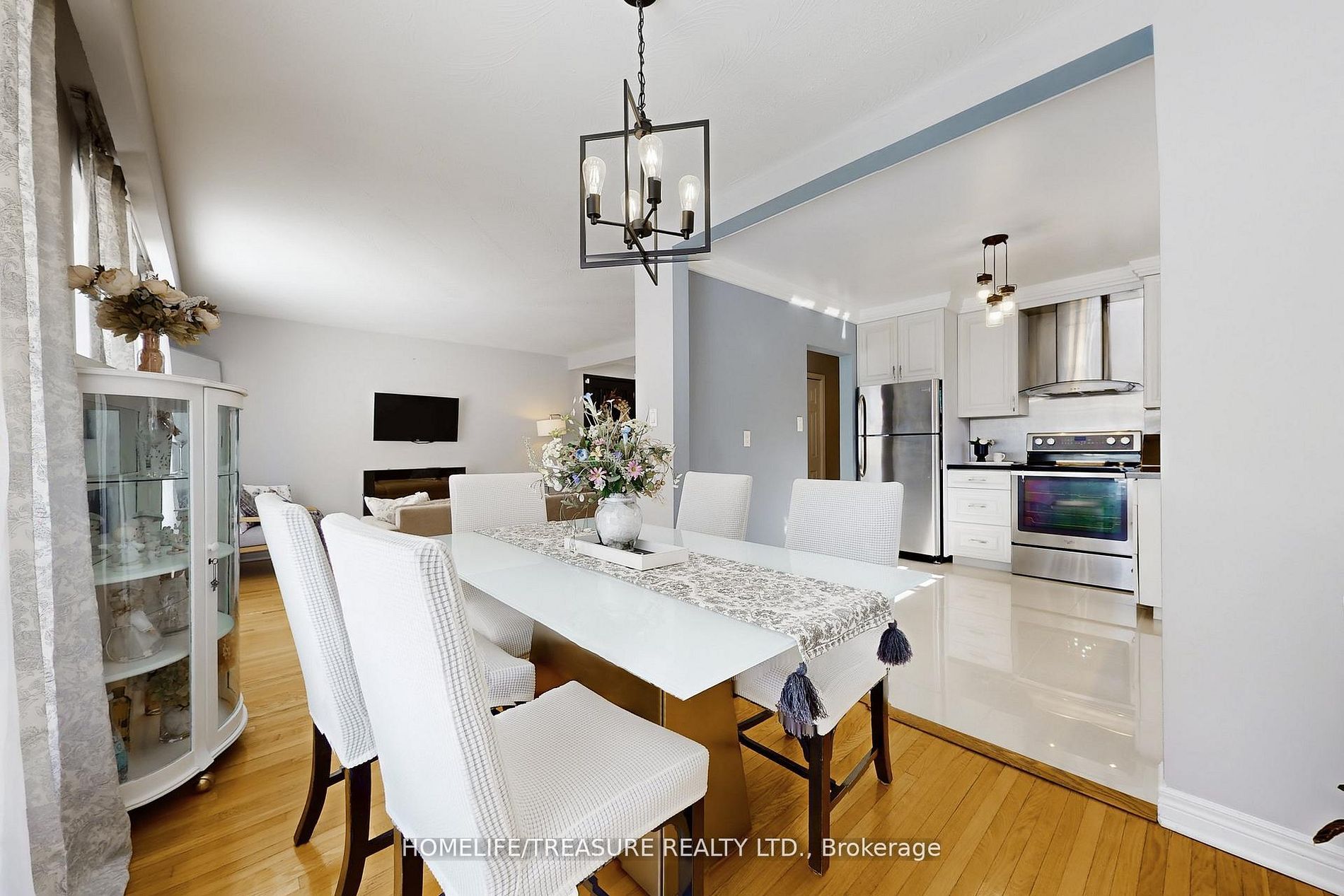 19 BRAMPTON Road, Toronto, ON M9R 3J3