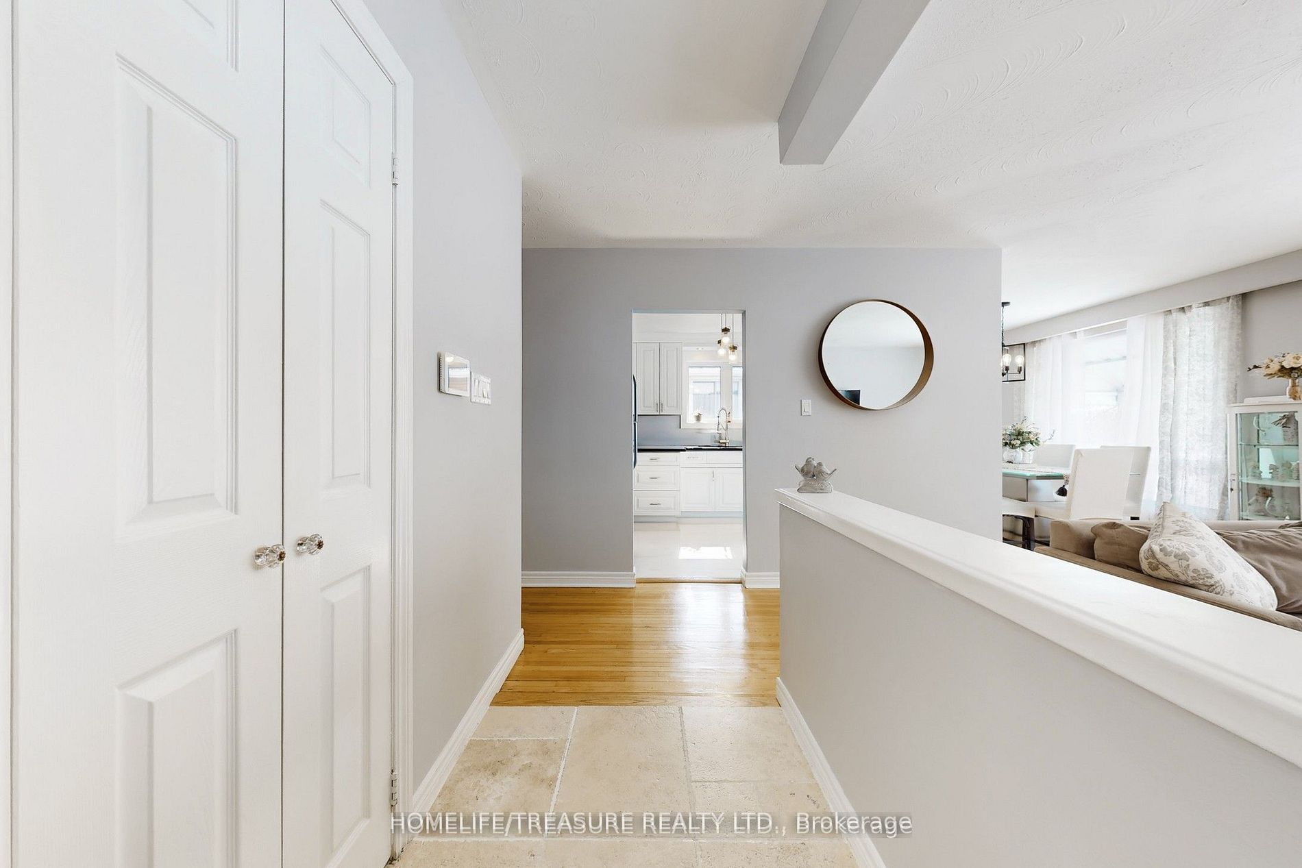 19 BRAMPTON Road, Toronto, ON M9R 3J3 photo 3