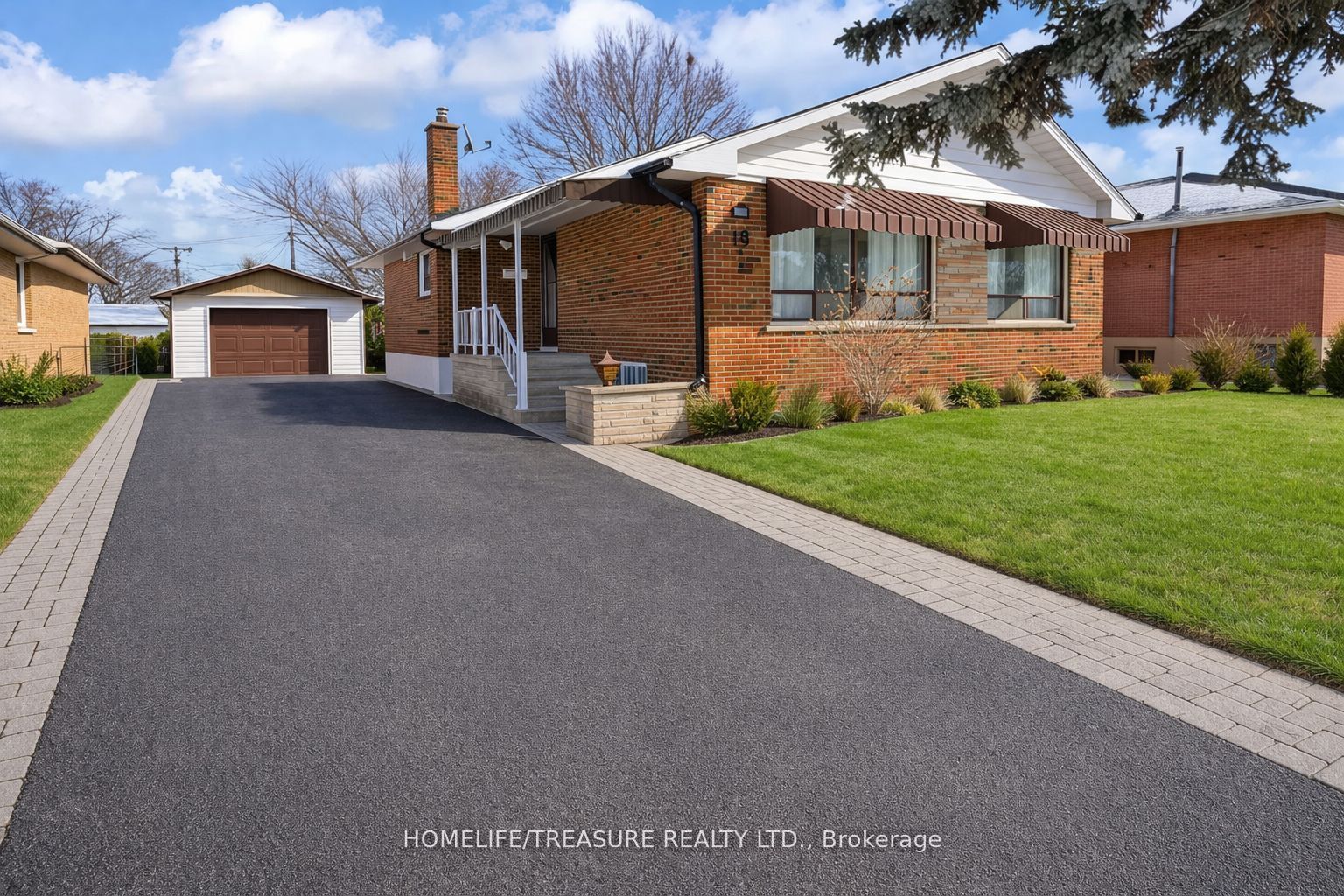 19 BRAMPTON Road, Toronto, ON M9R 3J3 photo 5