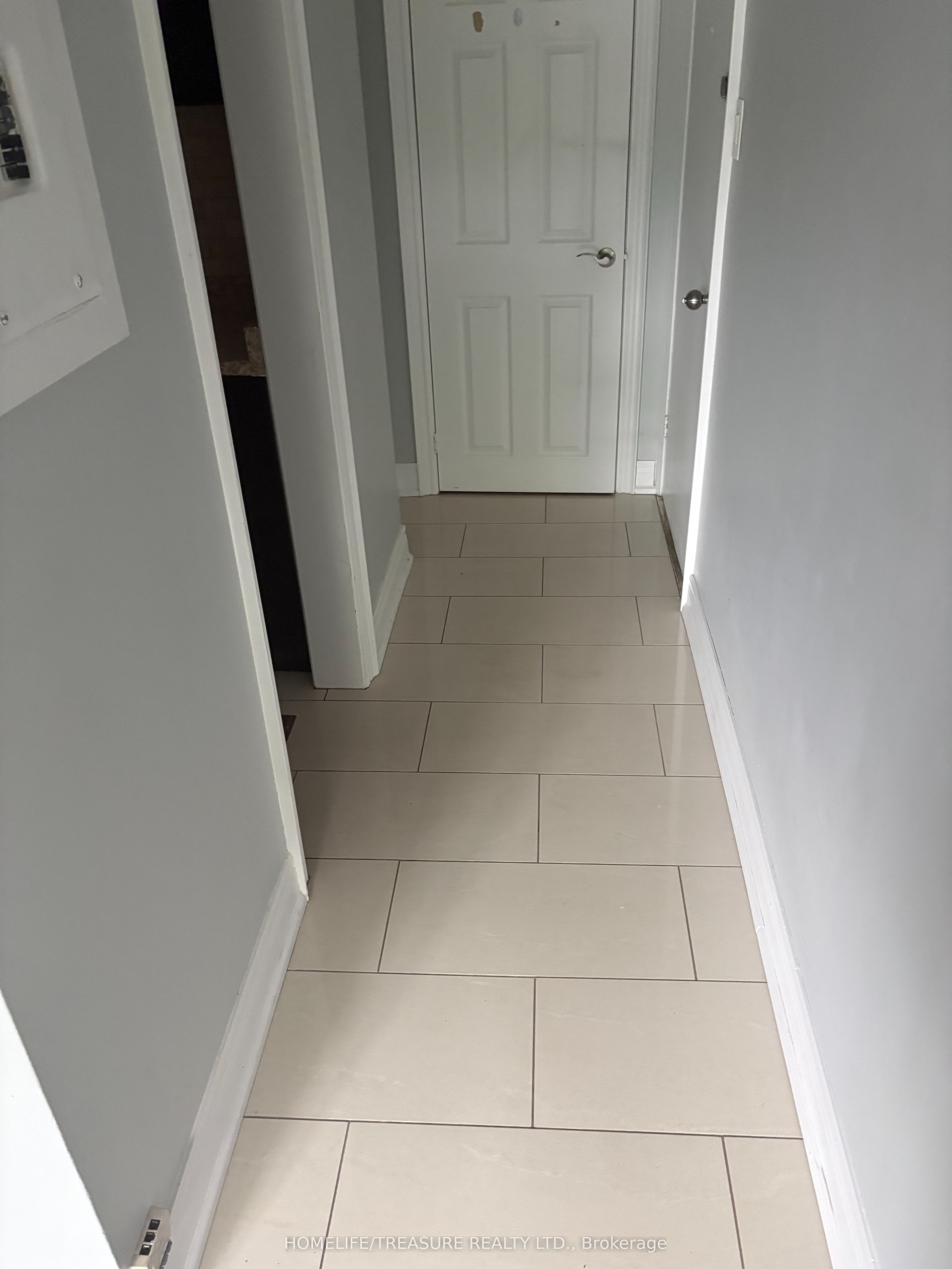 21 scarlett Road 1, Toronto, ON M6N 4J5 photo 2
