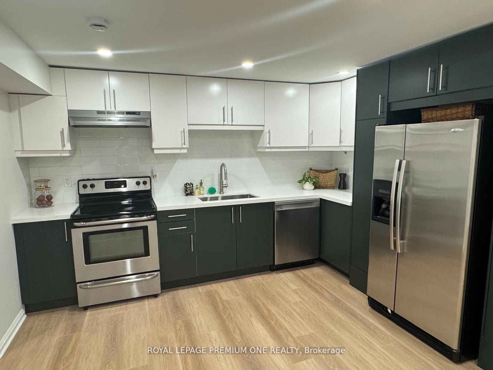 50 Faversham Crescent Basement Level, Toronto, ON M9C 3X6 photo 4