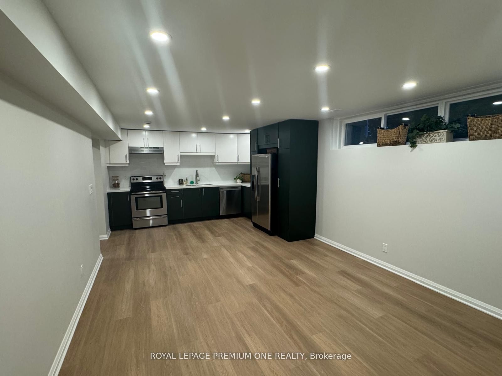 50 Faversham Crescent Basement Level, Toronto, ON M9C 3X6 photo 5