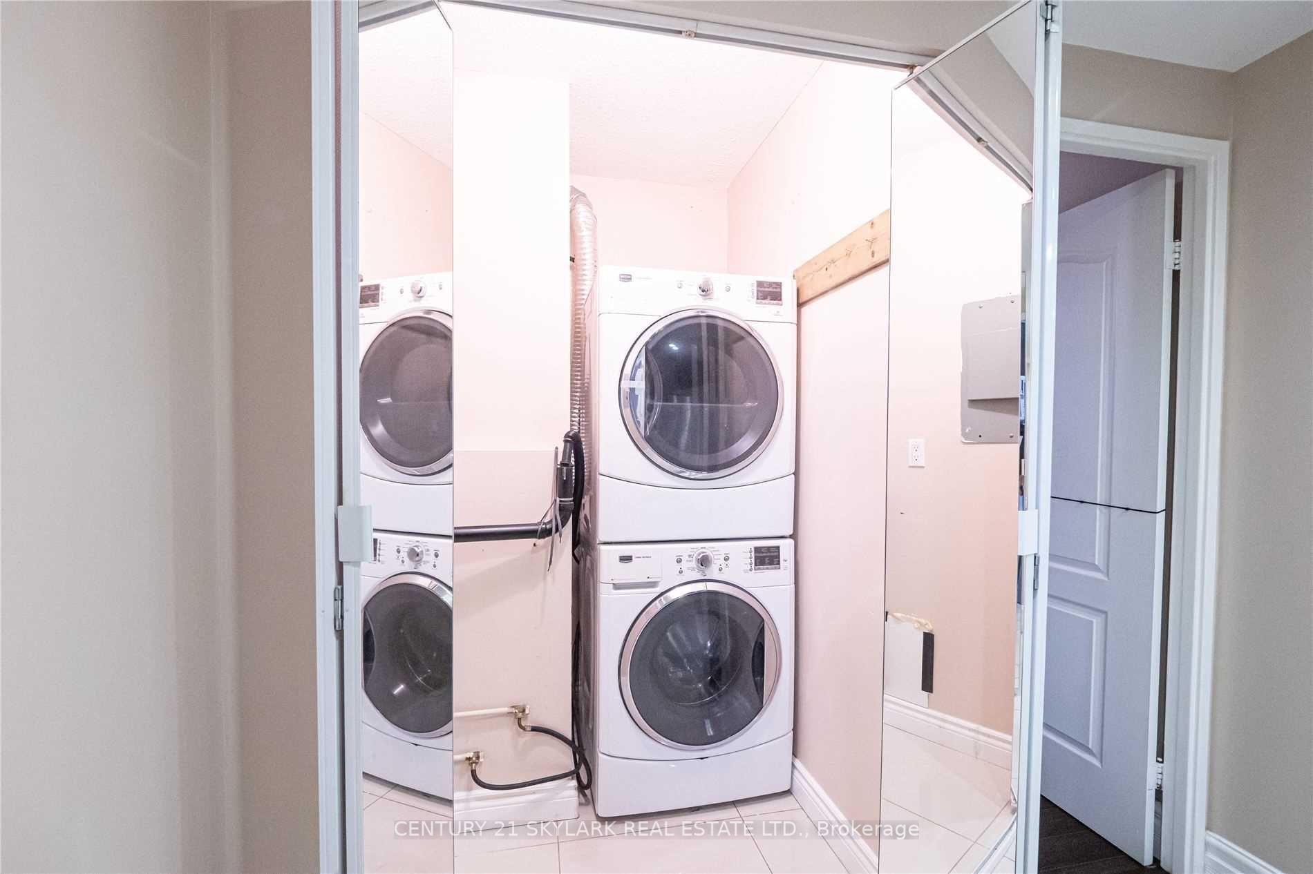 370 Dixon Road 1601, Toronto, ON M9R 1T2 photo 5