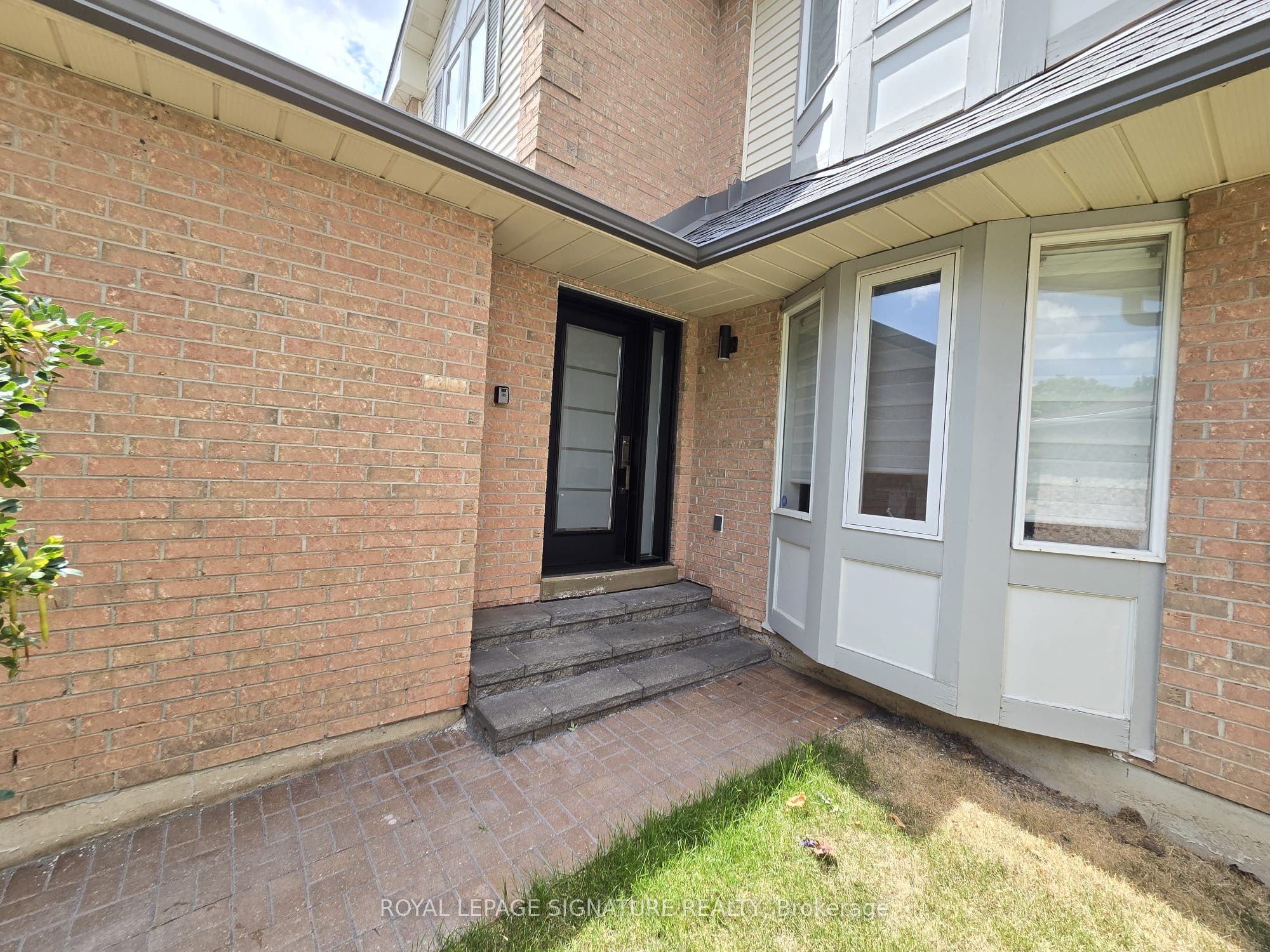68 Mullis Crescent Upper, Brampton, ON L6Y 4S9 photo 3
