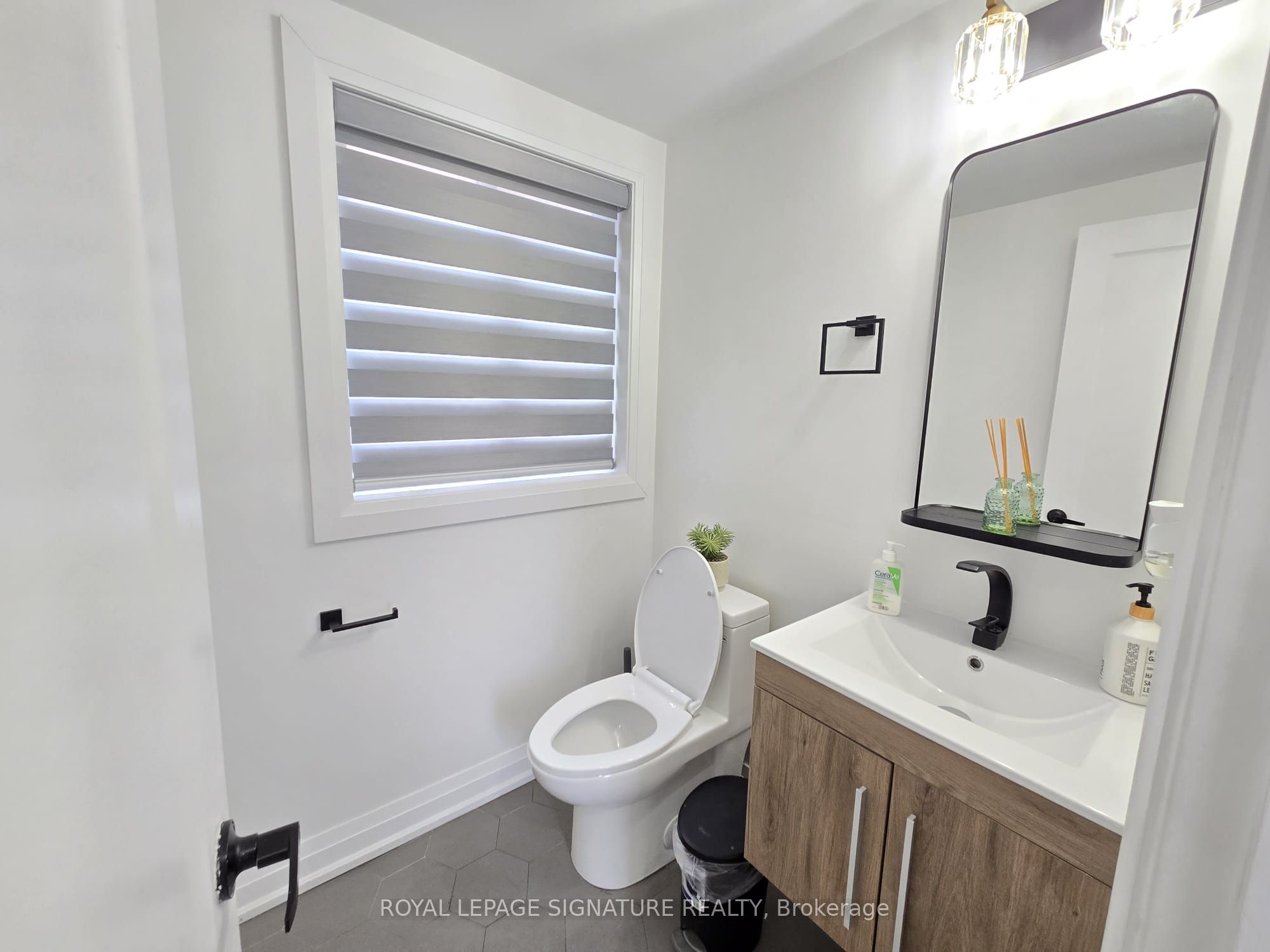 68 Mullis Crescent Upper, Brampton, ON L6Y 4S9 photo 5