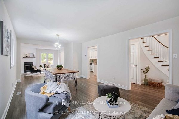 2889 Gulfstream Way, Mississauga, ON L5N 6K3 photo 5