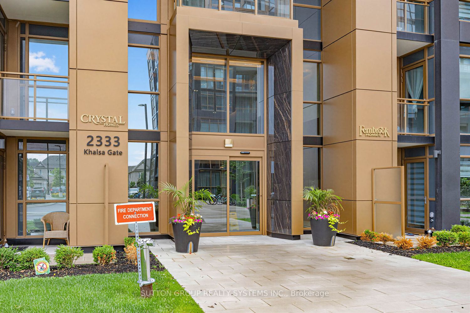 2333 Khalsa Gate 410, Oakville, ON L6M 0X7 photo 2
