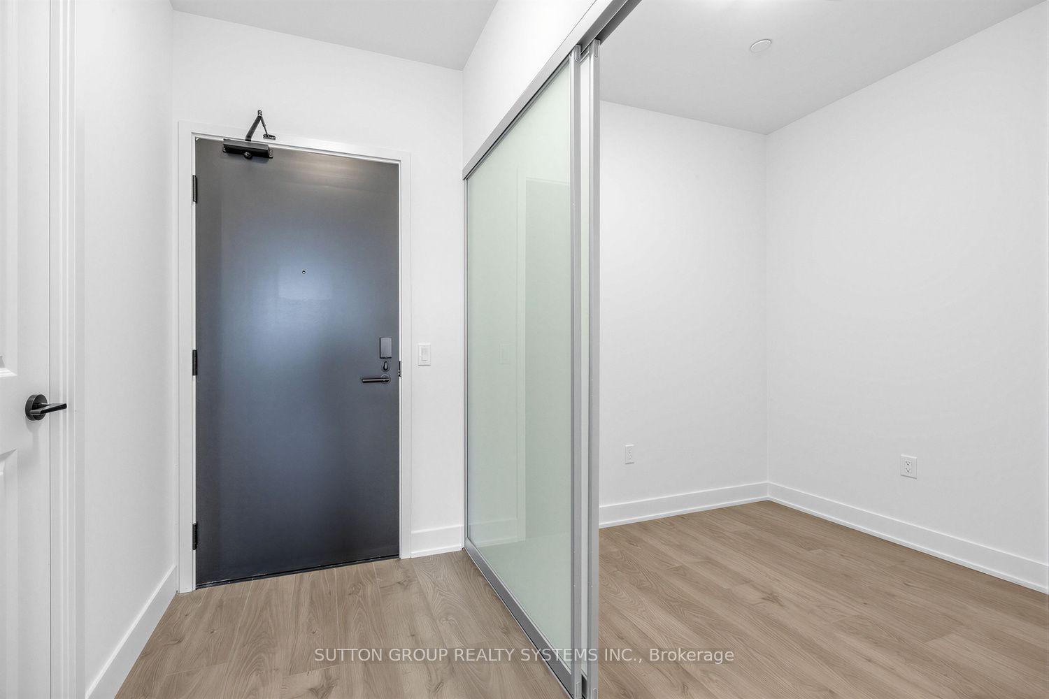 2333 Khalsa Gate 410, Oakville, ON L6M 0X7 photo 4