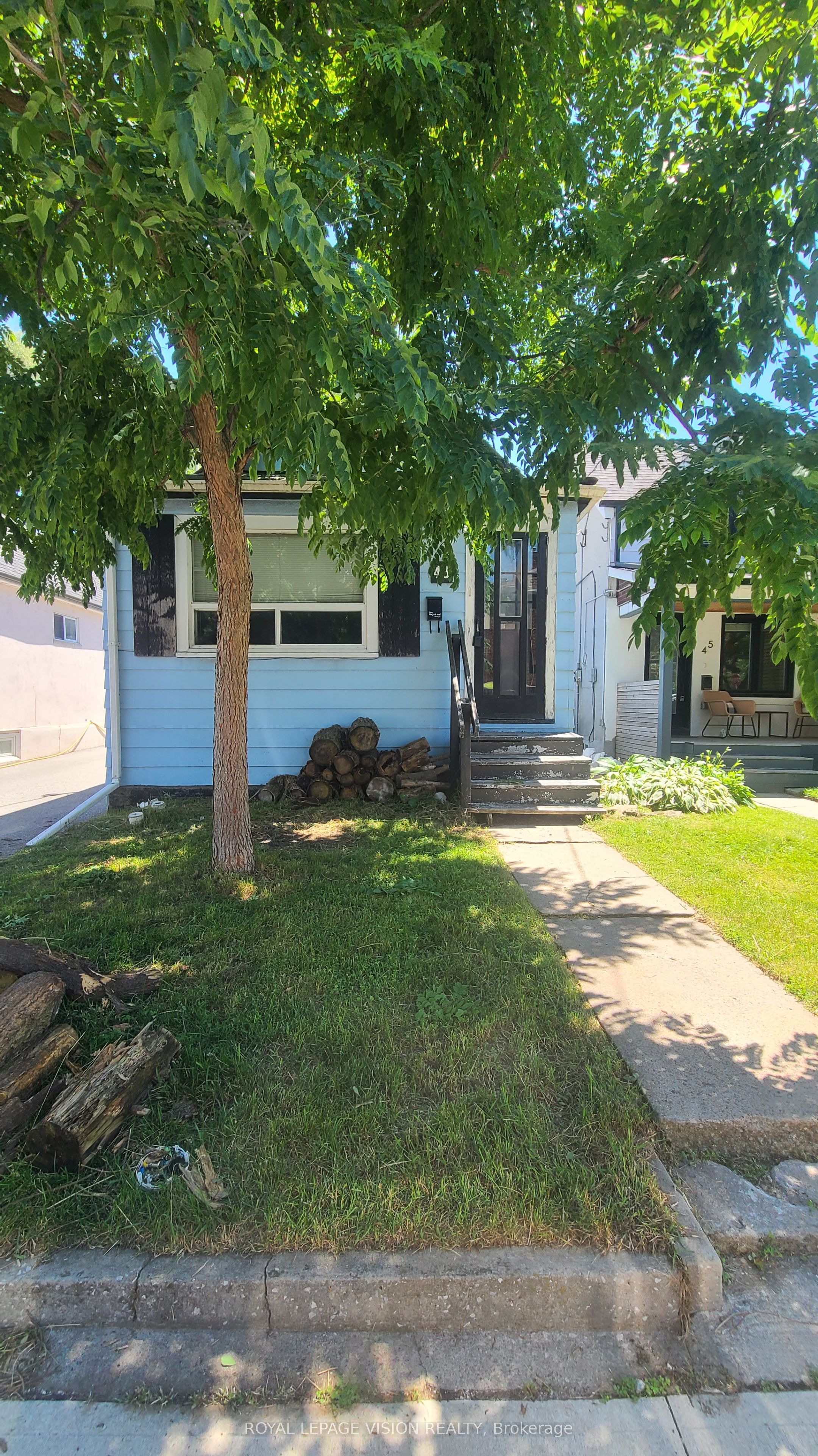 43 Jillson Avenue, Toronto, ON M6S 2P3 photo 3