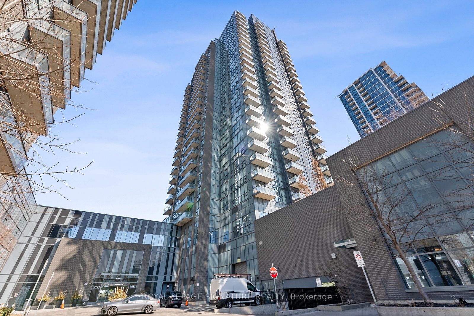 5025 Four Springs Avenue 508, Mississauga, ON L5R 1B2 photo 2
