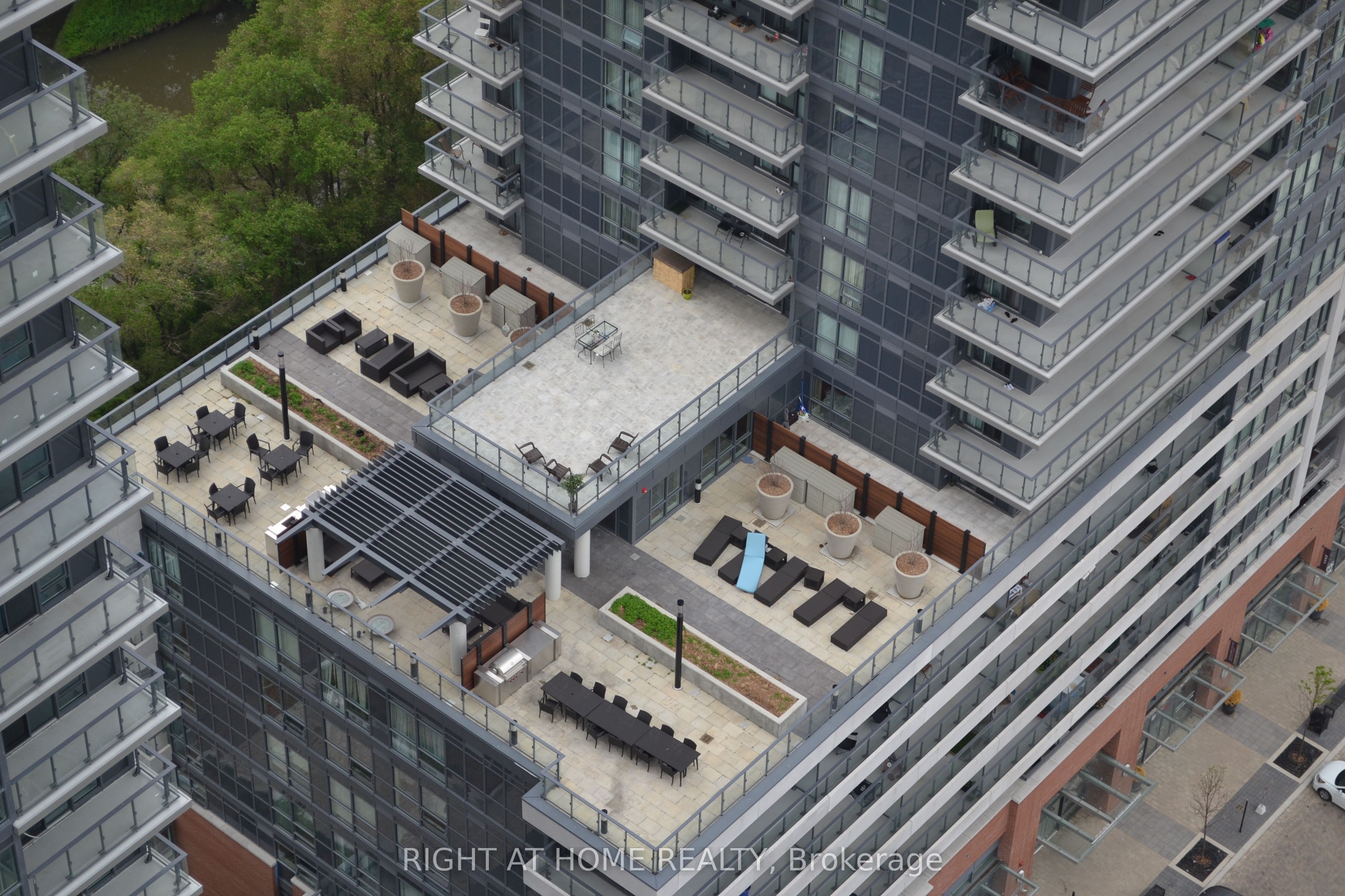 2212 Lake Shore Boulevard W 3509, Toronto, ON M8V 1A4 photo 5