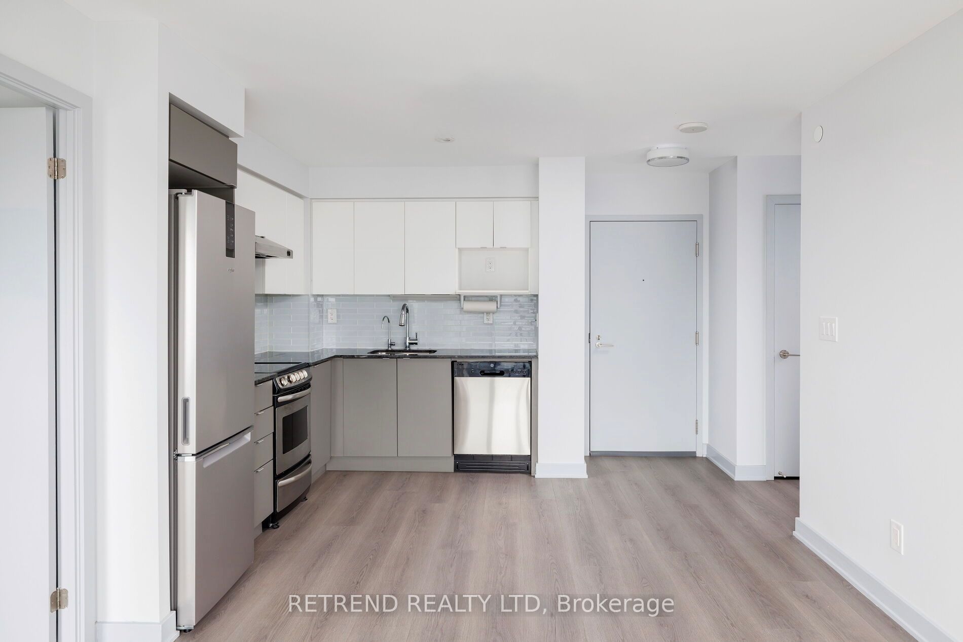 160 Flemington Road 1121, Toronto, ON M6A 0A9