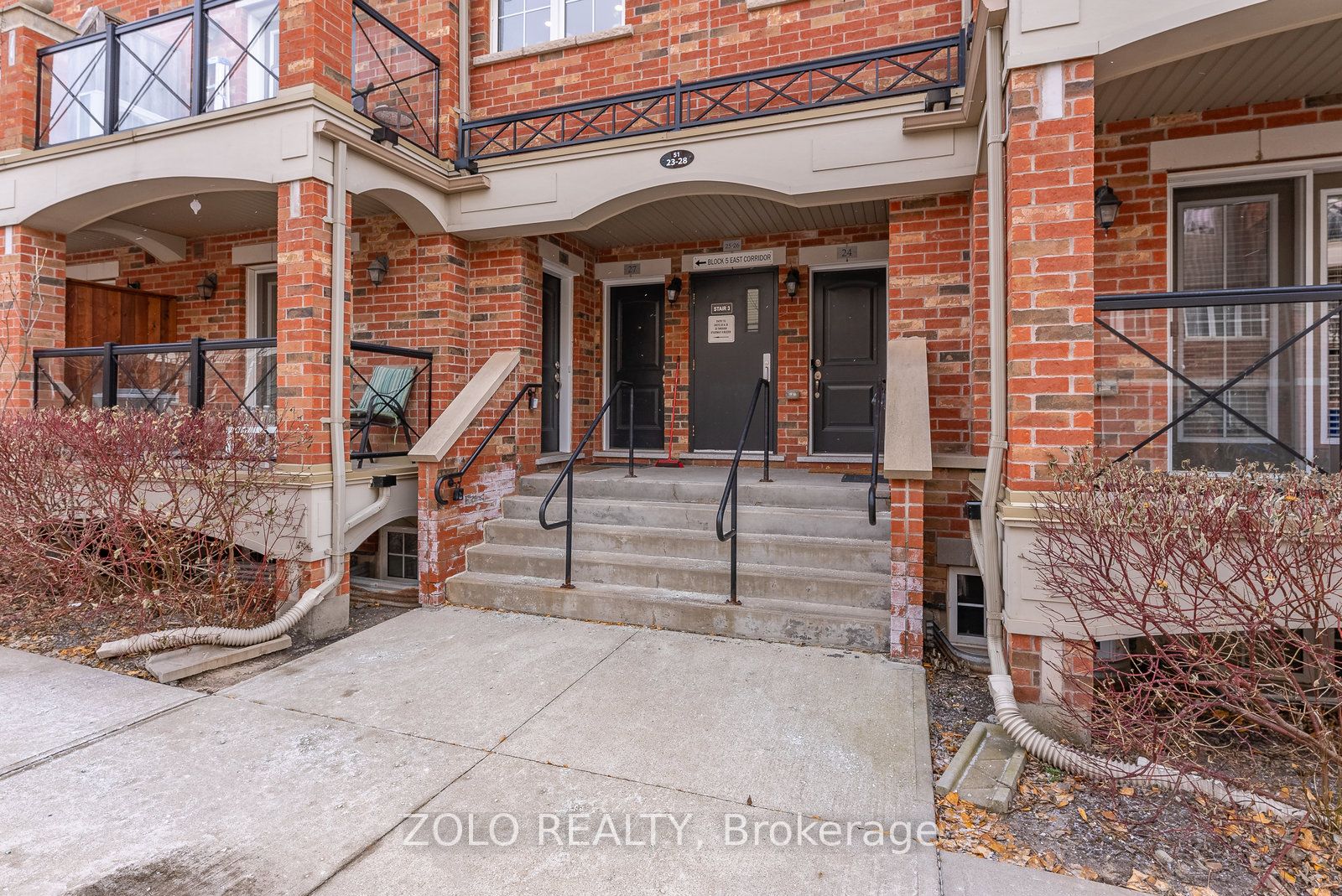 51 Hays Boulevard 28, Oakville, ON L6H 0J1 photo 2