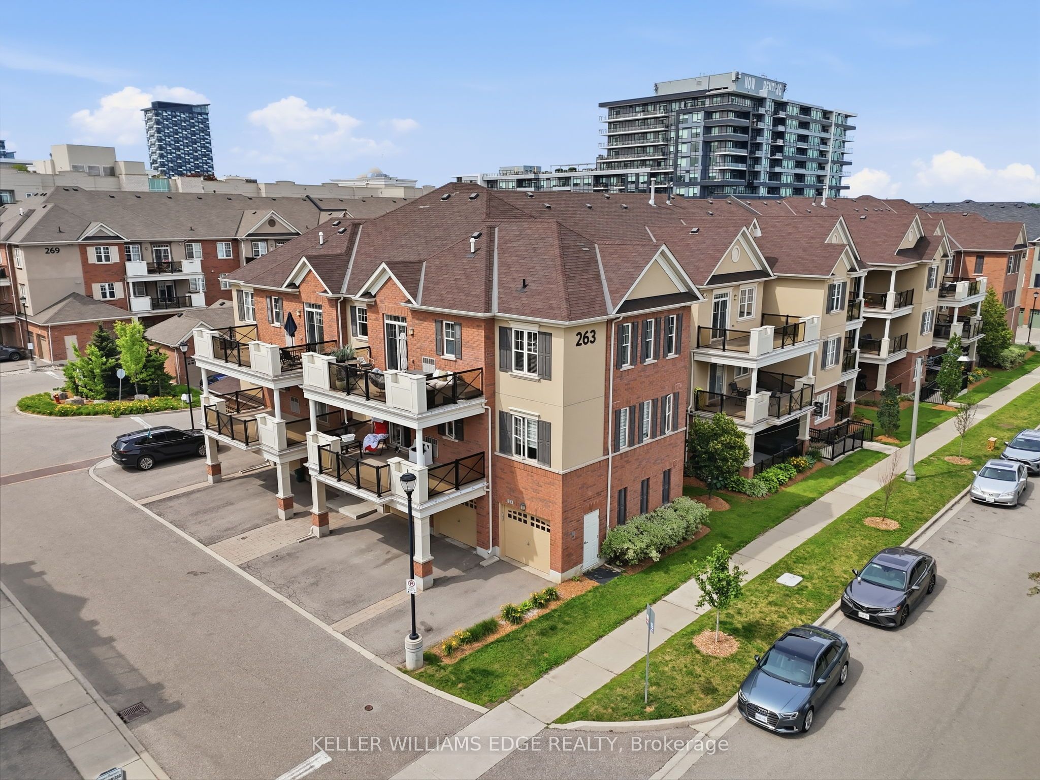 263 Georgian Drive 306, Oakville, ON L6H 0L2