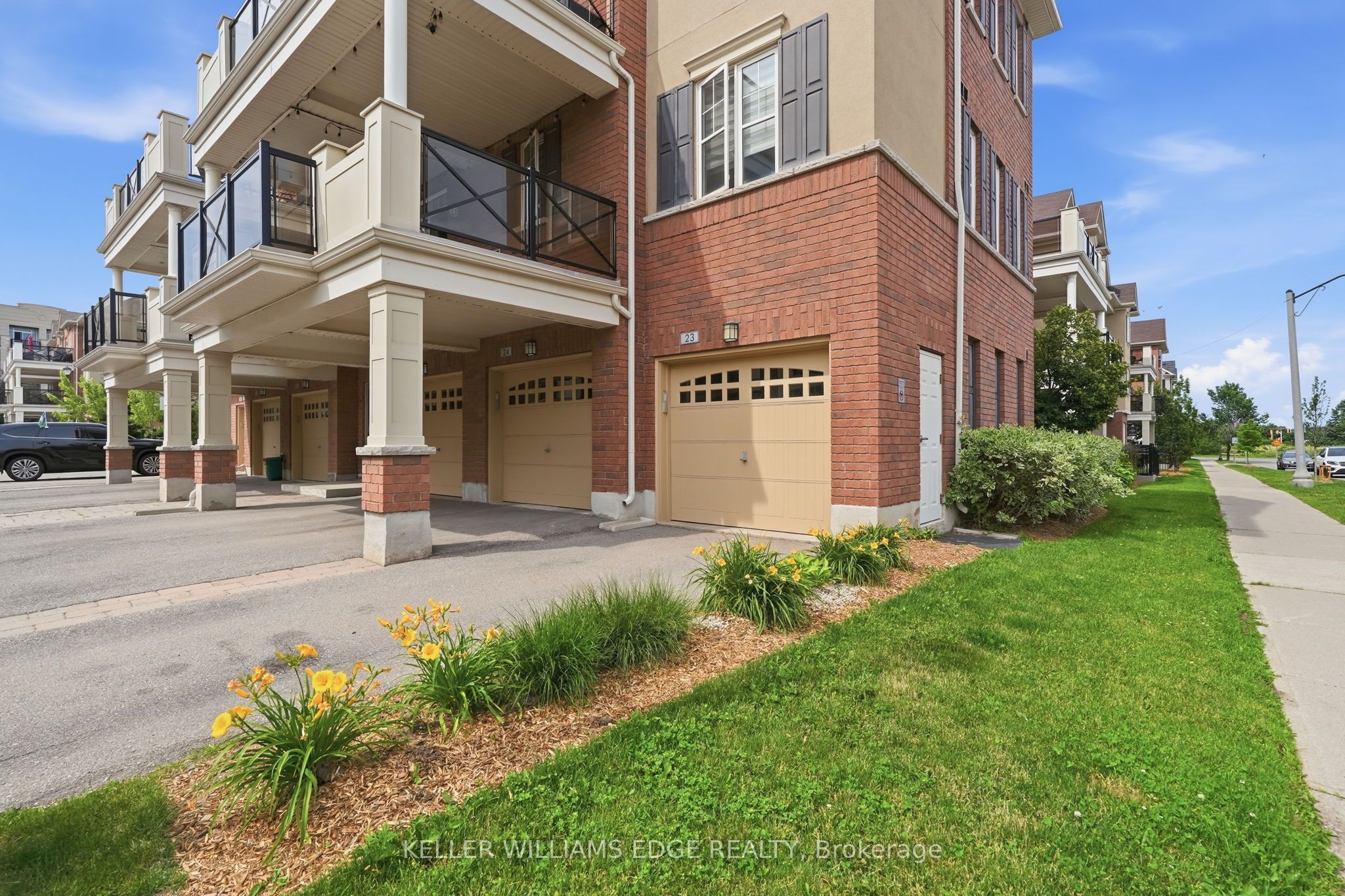 263 Georgian Drive 306, Oakville, ON L6H 0L2 photo 3
