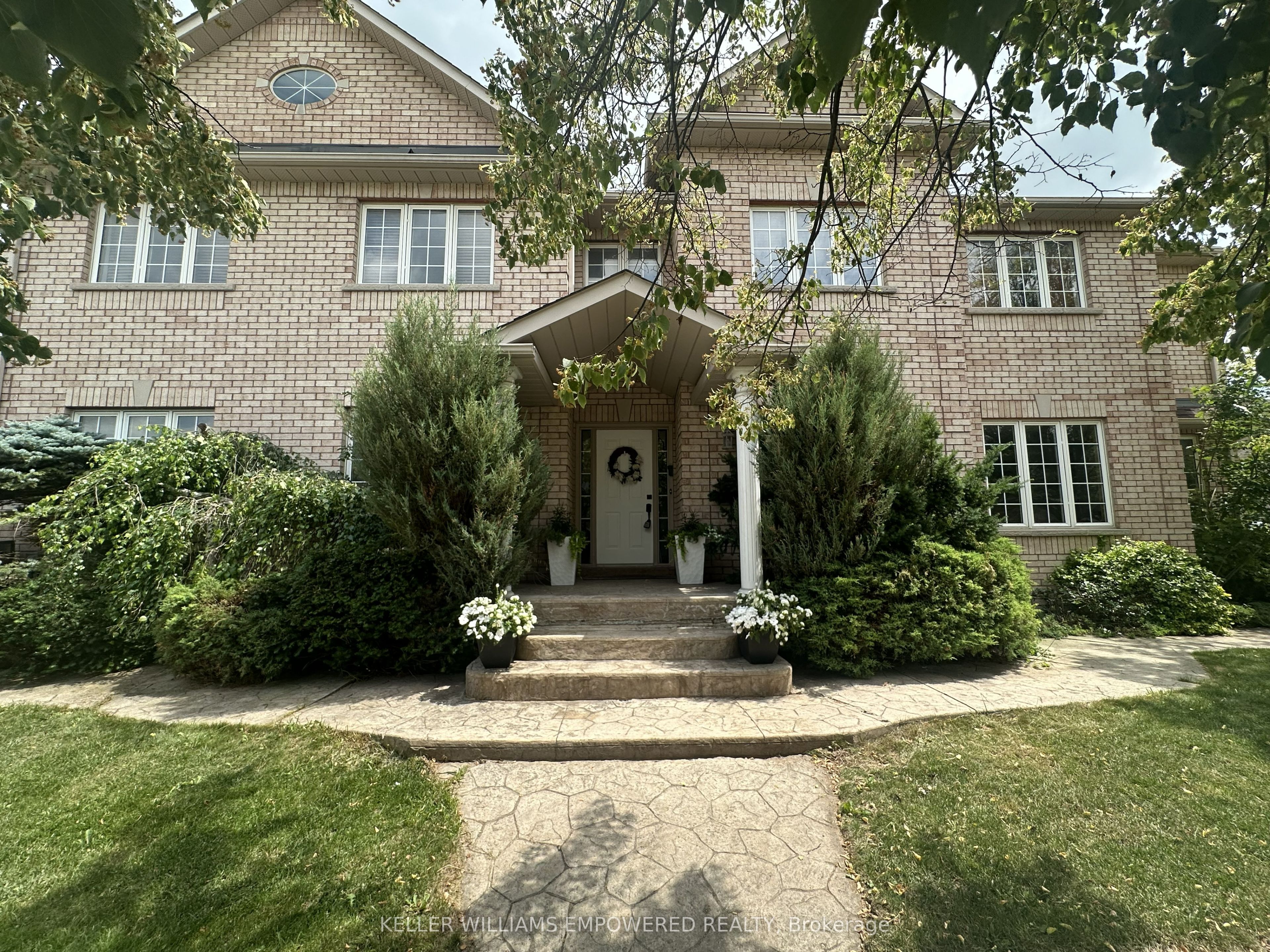 63 Humbershed Crescent, Caledon, ON L7E 2X4 photo 5