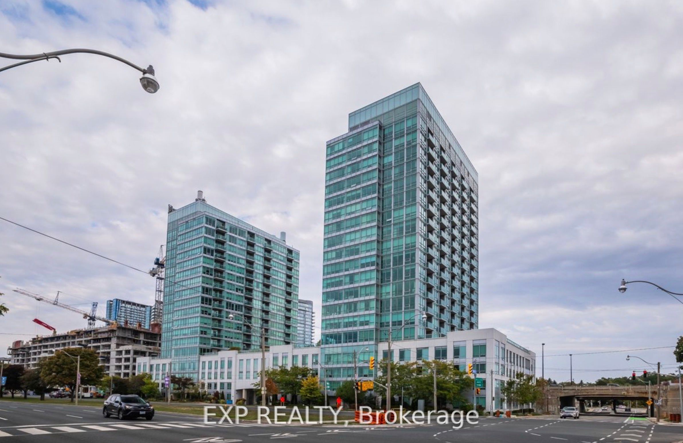 1900 Lake Shore Boulevard W LPH07, Toronto, ON M6S 1A4