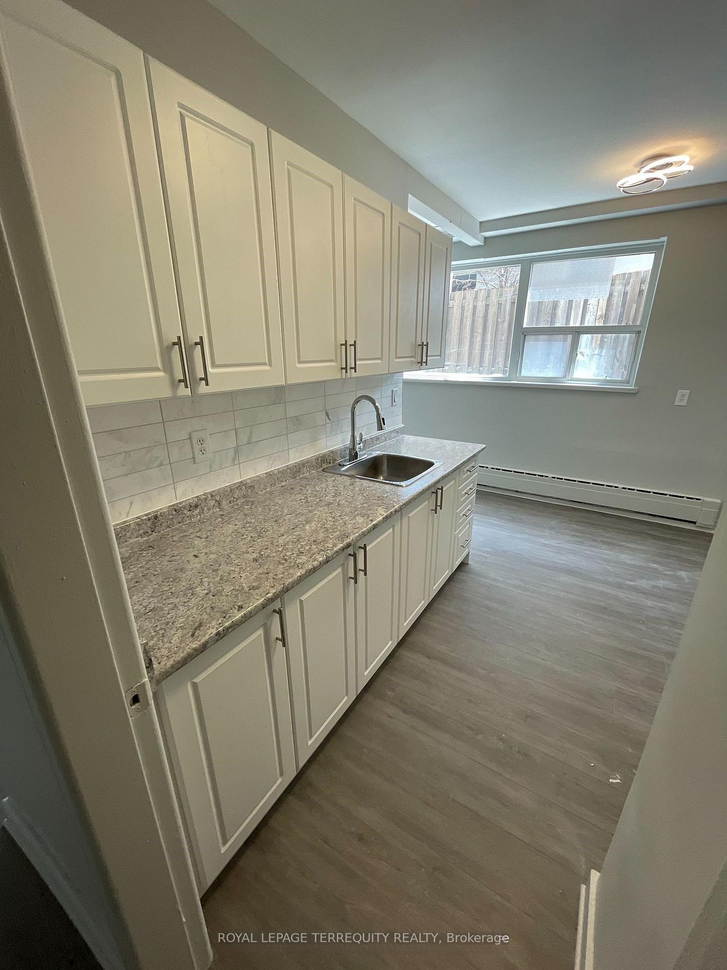 2548 Keele Street 3, Toronto, ON M6L 2N8