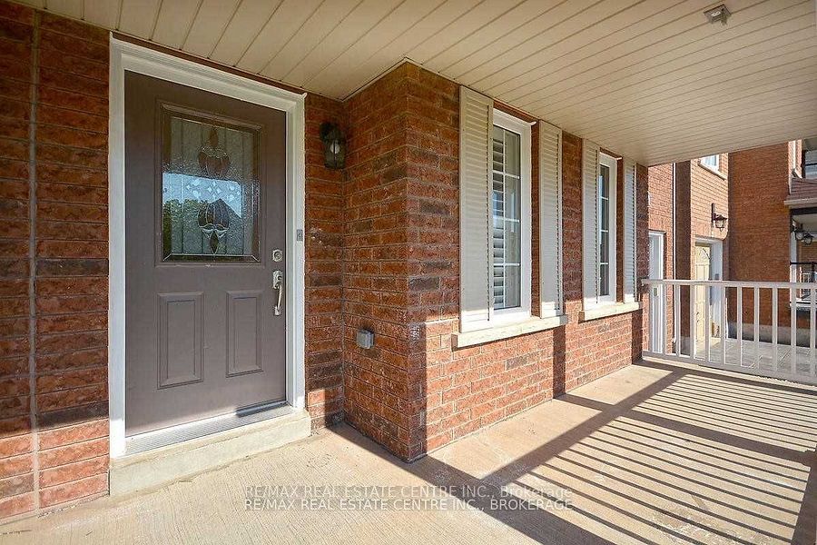 2343 Pine Glen Road, Oakville, ON L6M 5J3 photo 3