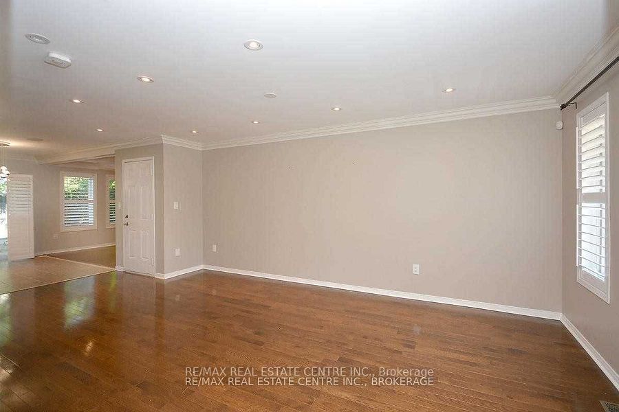 2343 Pine Glen Road, Oakville, ON L6M 5J3 photo 5