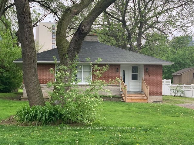 378 Torrance Street Bsmt, Burlington, ON L7R 2R8 photo 2