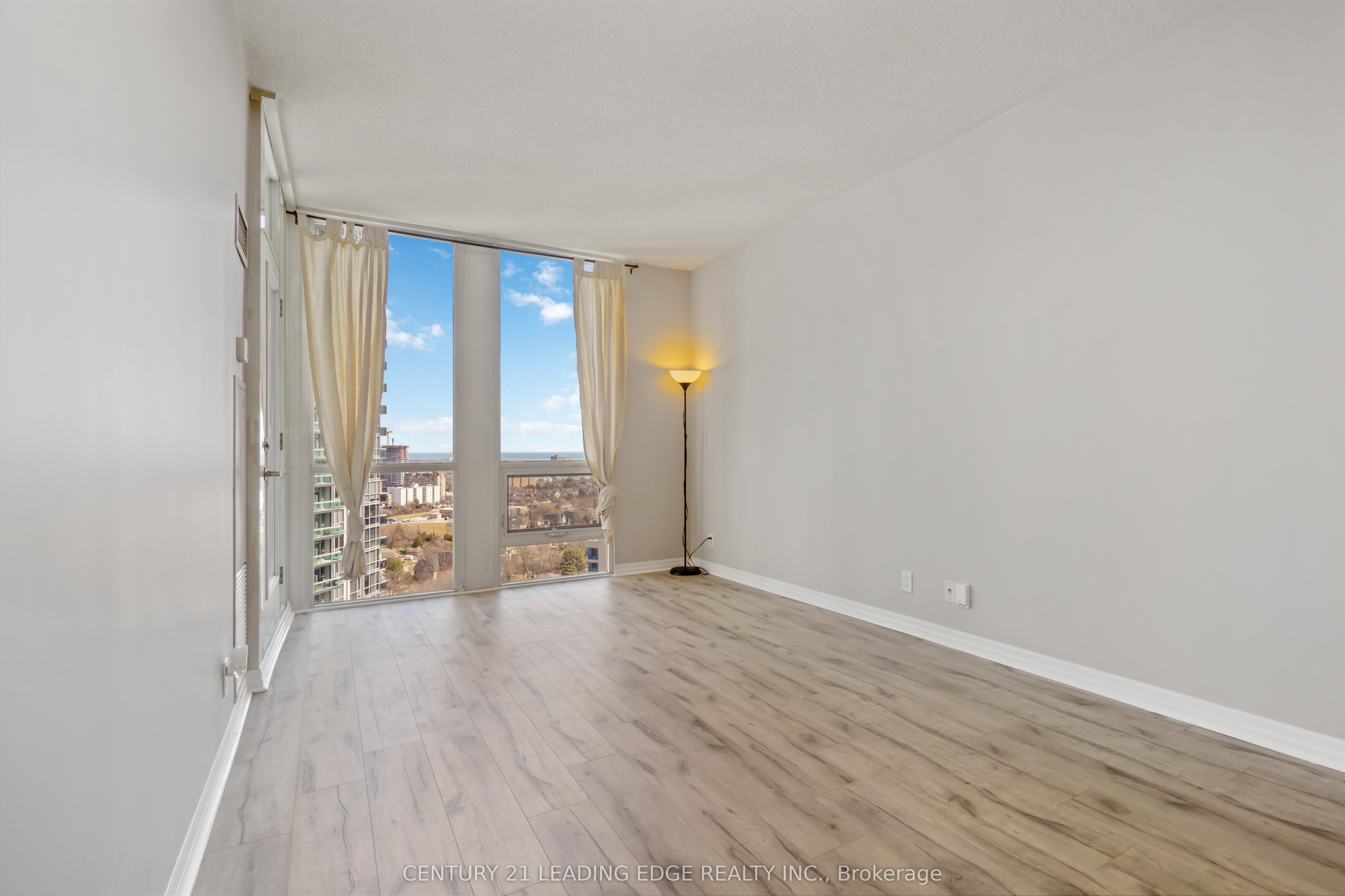 3939 Duke of York Boulevard 2205, Mississauga, ON L5B 4N2 photo 5
