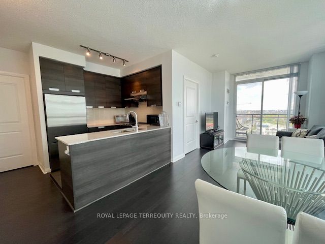 5033 Four Springs Avenue 1219, Mississauga, ON L5R 0G6 photo 3