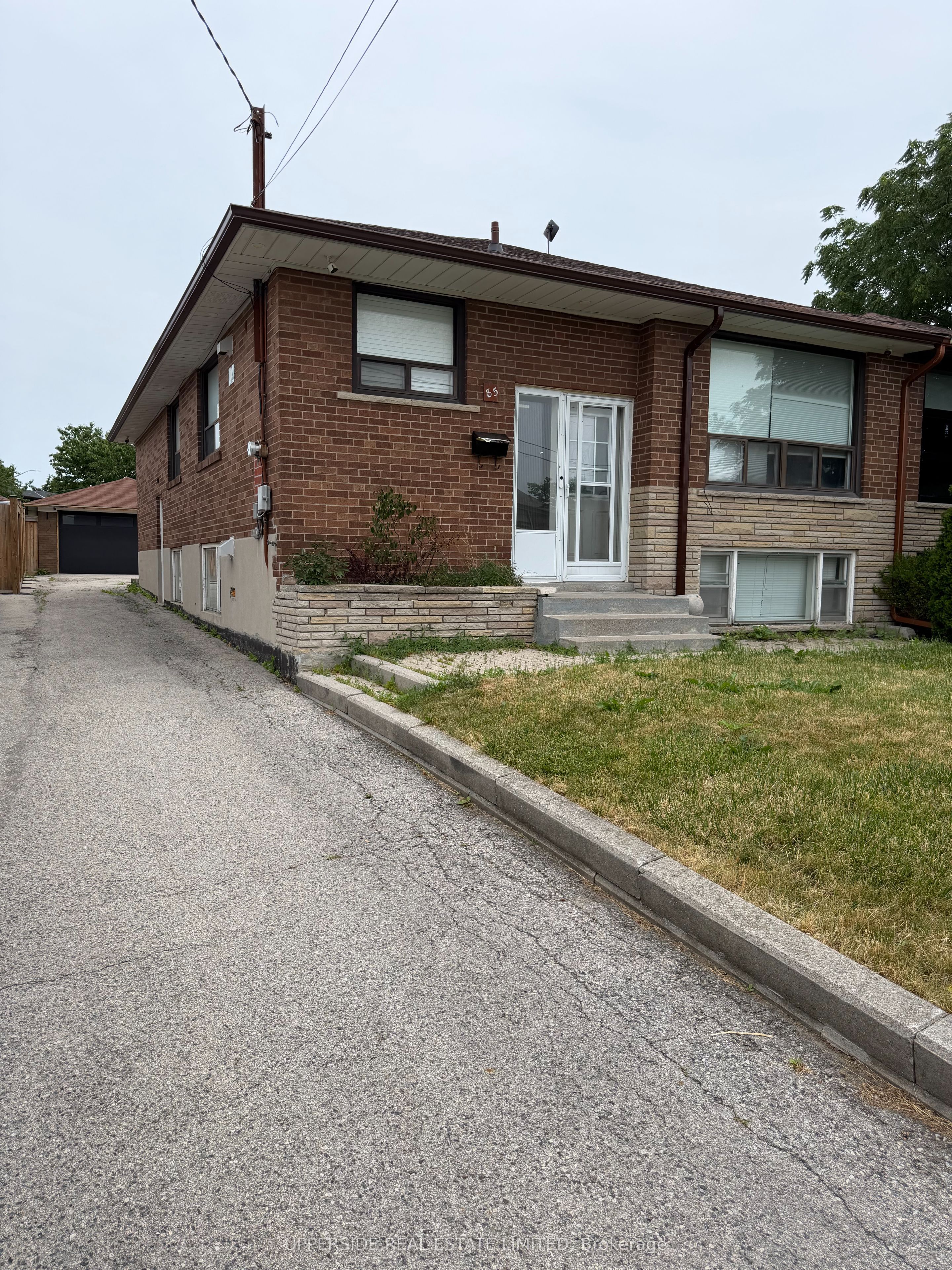 85 Mulholland Avenue, Toronto, ON M6A 2S5 photo 2