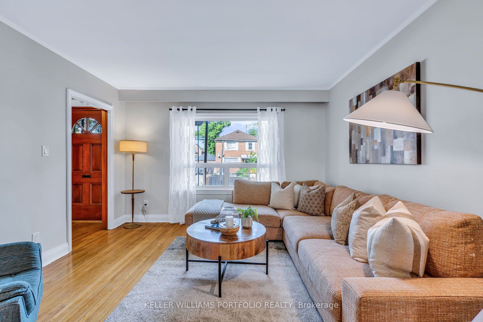 210 Bicknell Avenue, Toronto, ON M6M 4G9 photo 2