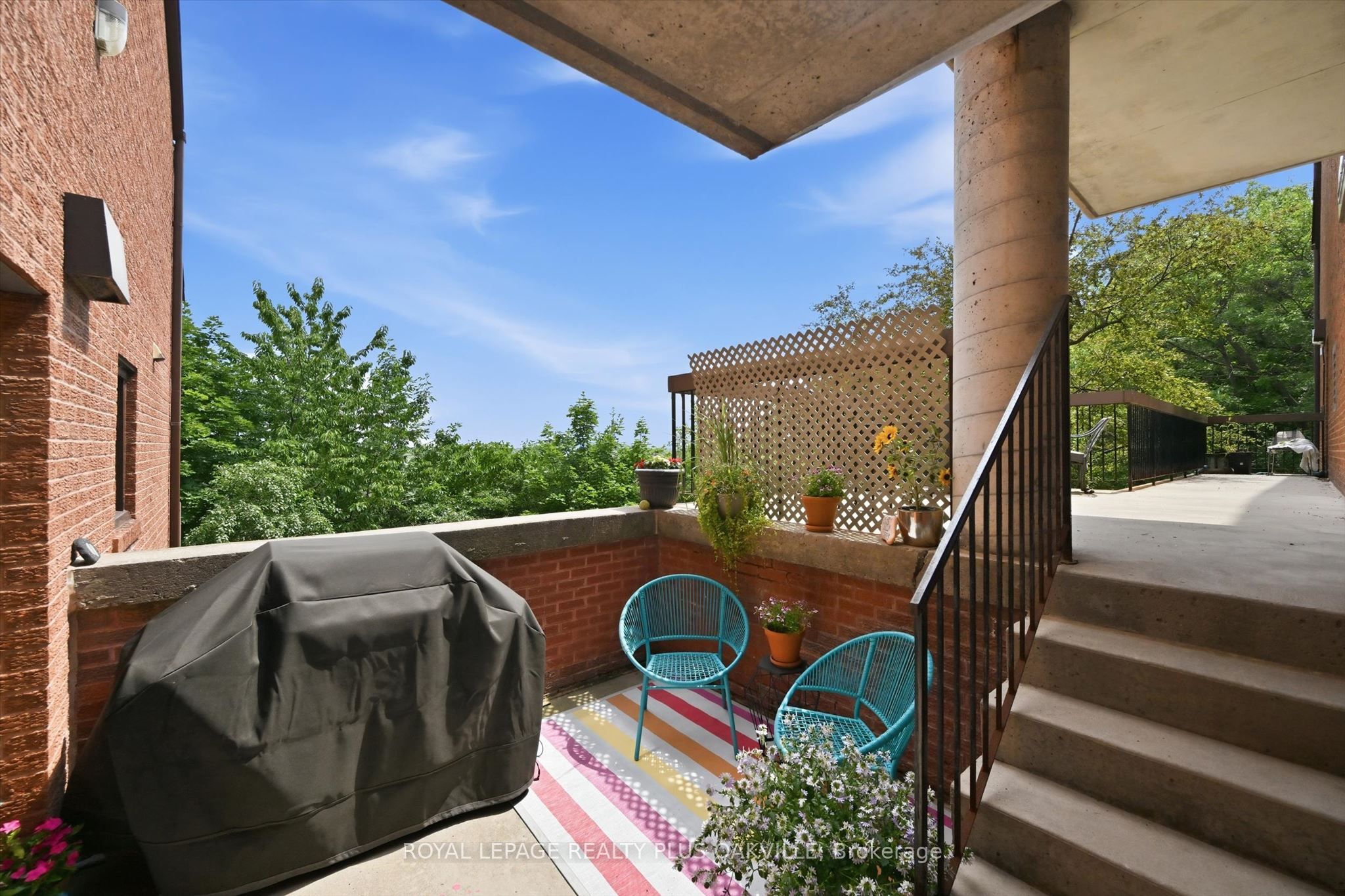 530 Falgarwood Drive 14, Oakville, ON L6H 1N3 photo 3