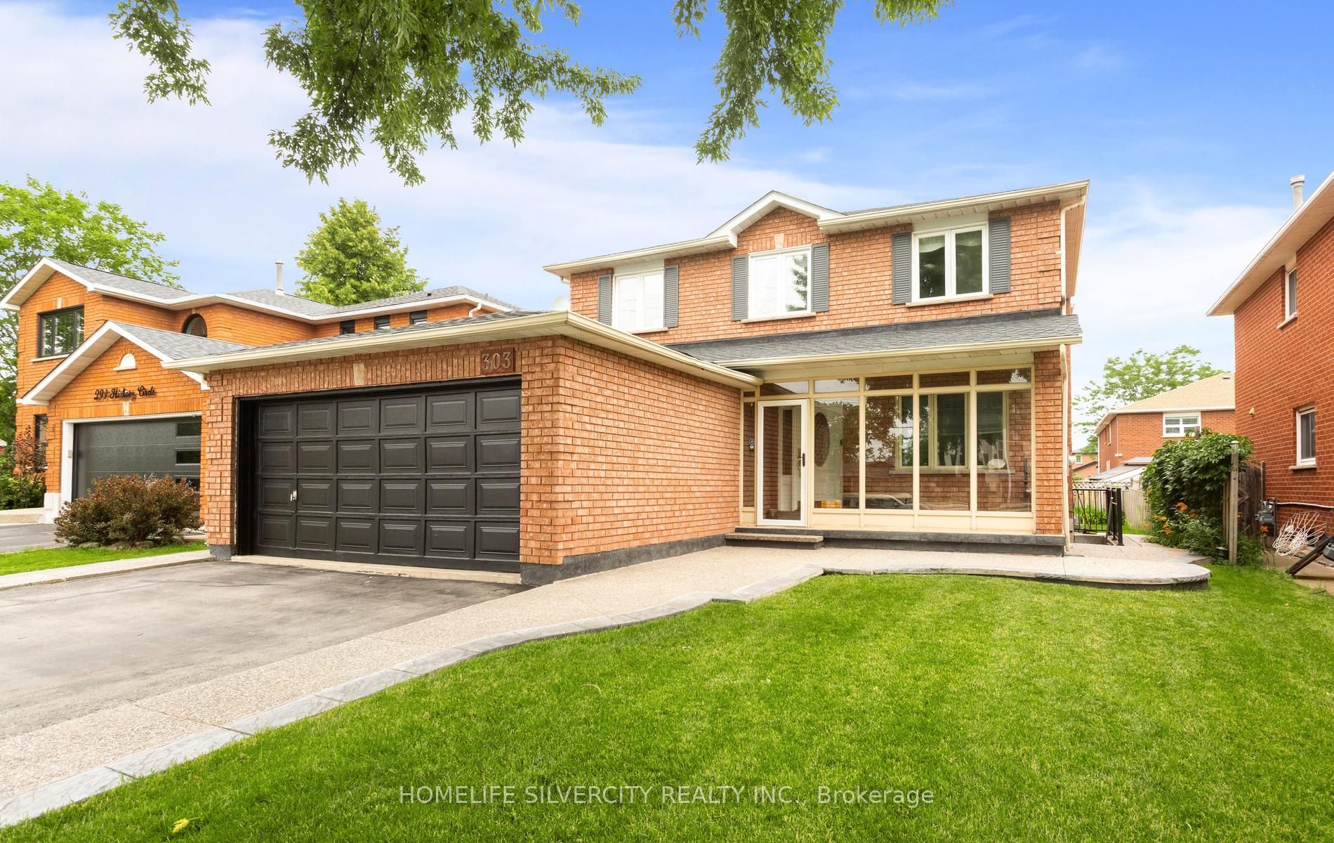 303 Hickory Circle, Oakville, ON L6H 4V3 photo 3