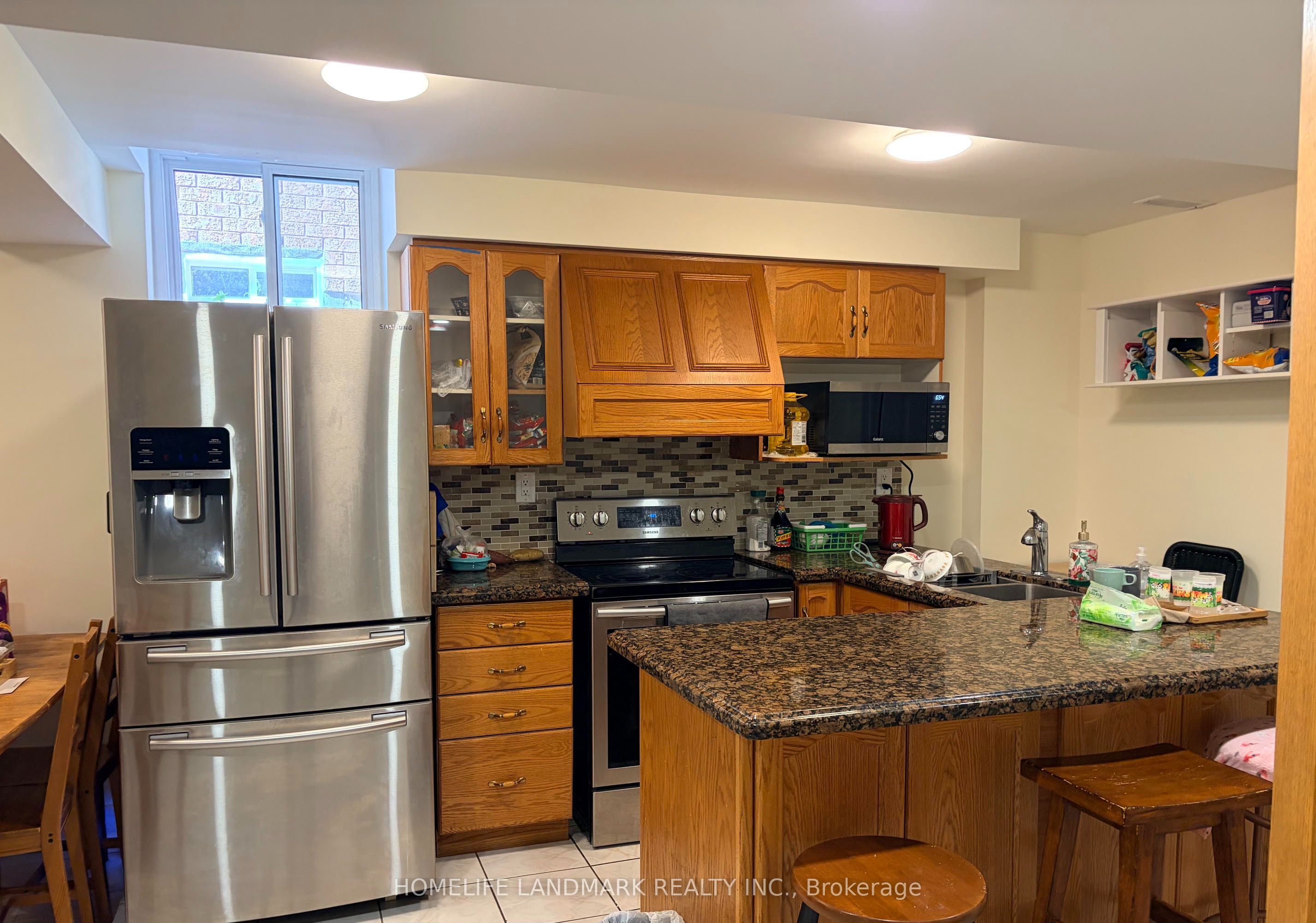 2587 Credit Valley Road, Mississauga, ON L5M 4K7 photo 3