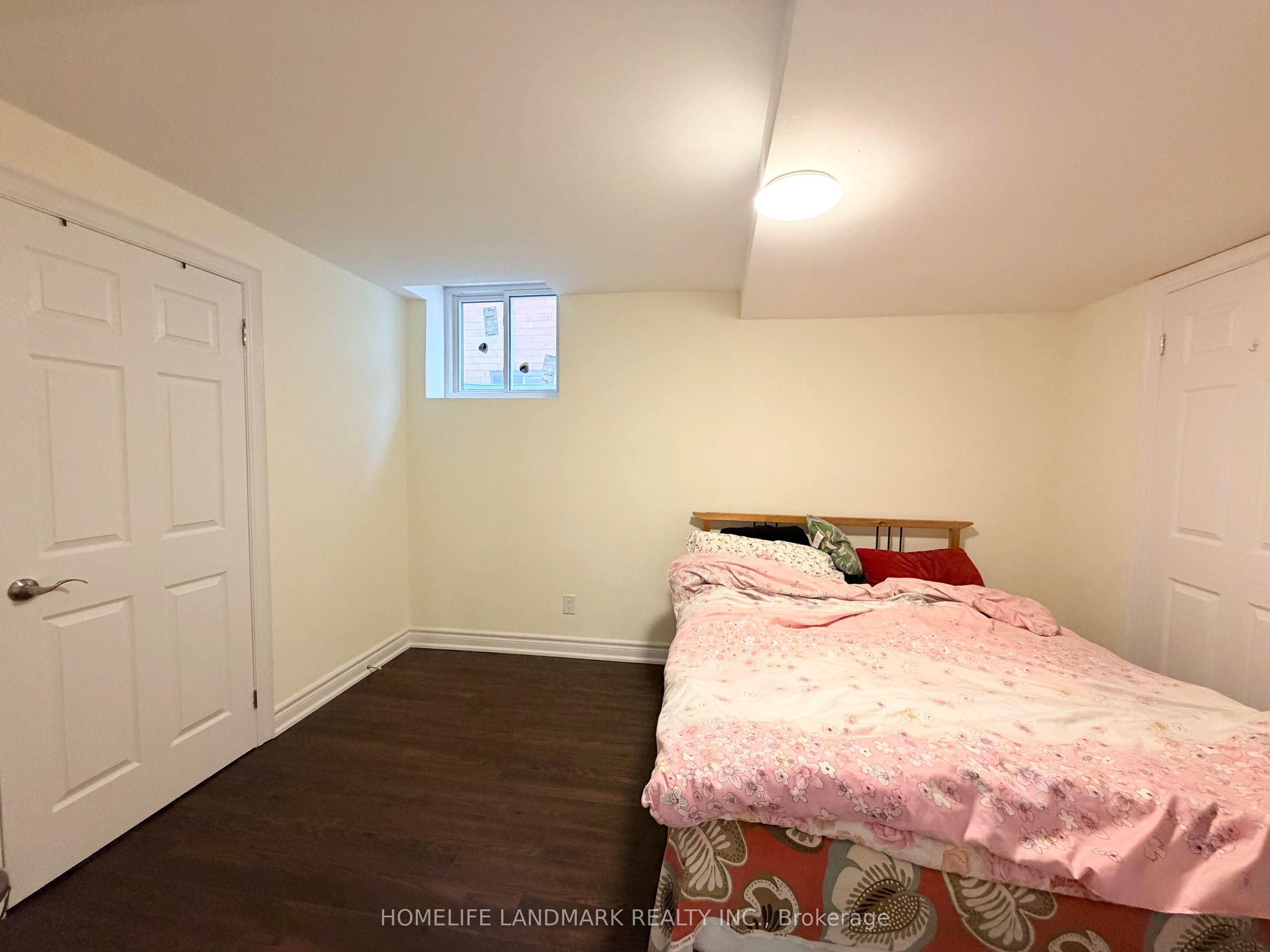 2587 Credit Valley Road, Mississauga, ON L5M 4K7 photo 4
