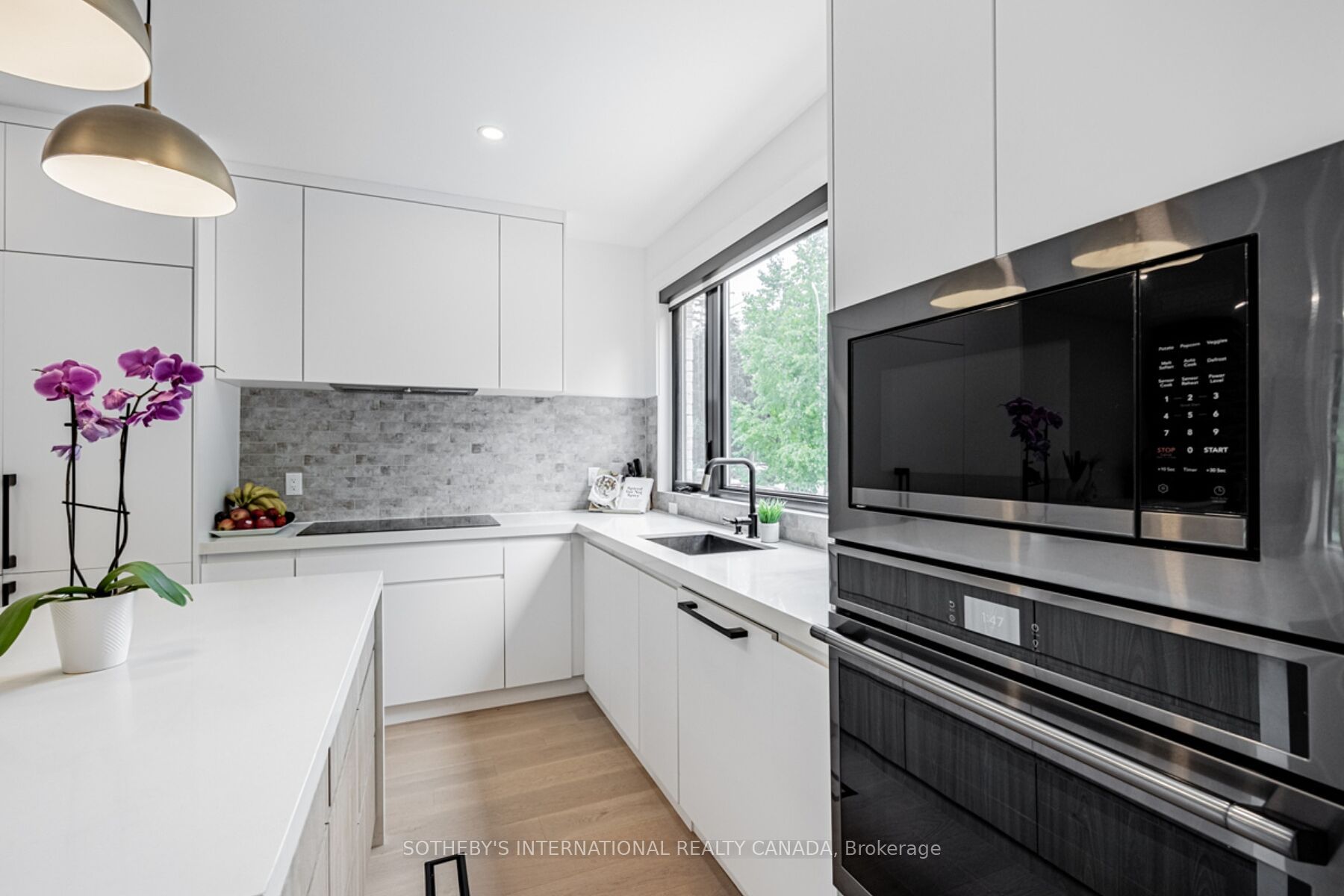 6 Twenty Fifth Street, Toronto, ON M8V 3P3 photo 4