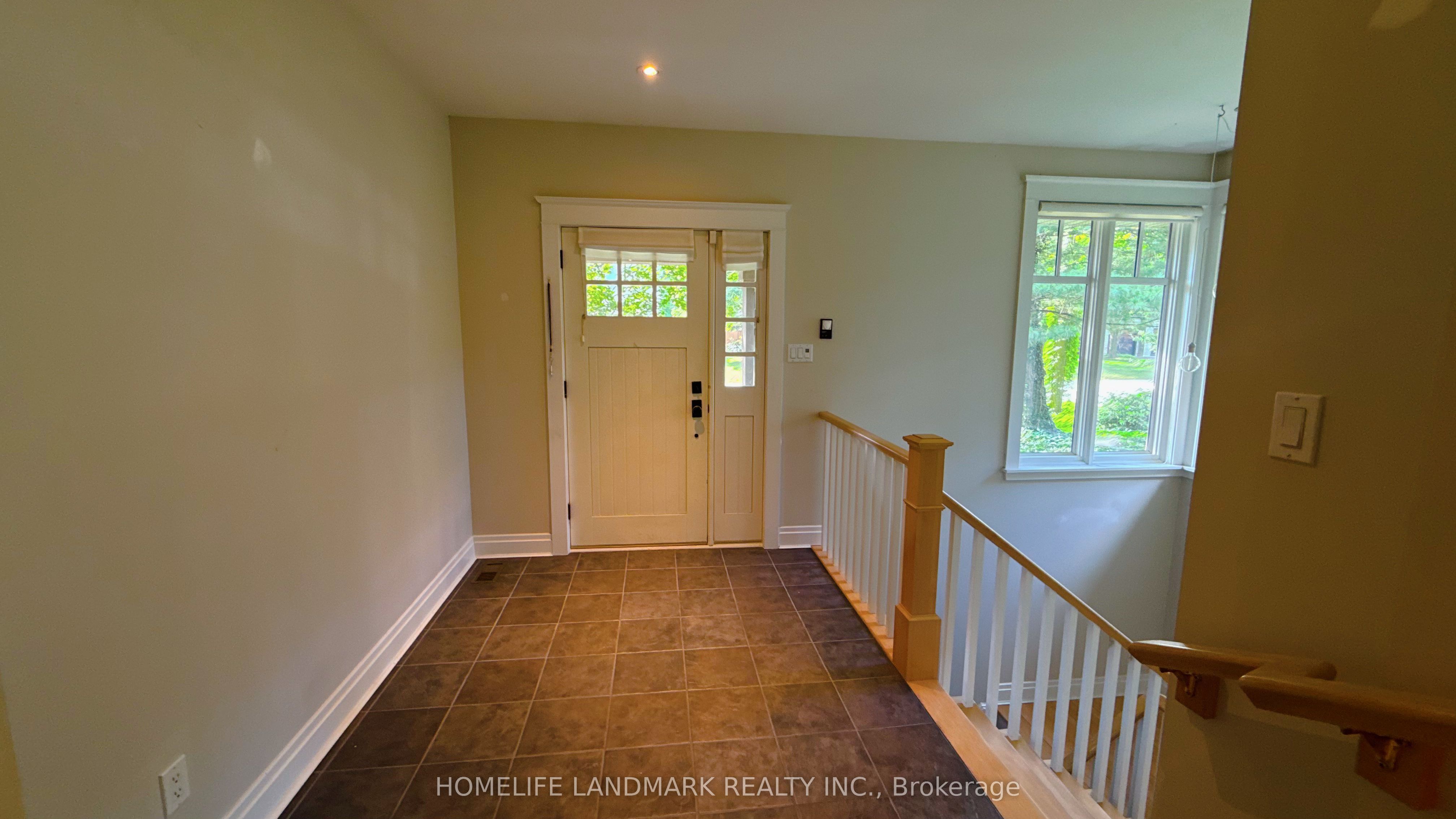 2062 GLENFOREST Crescent, Oakville, ON L6J 2G4 photo 4