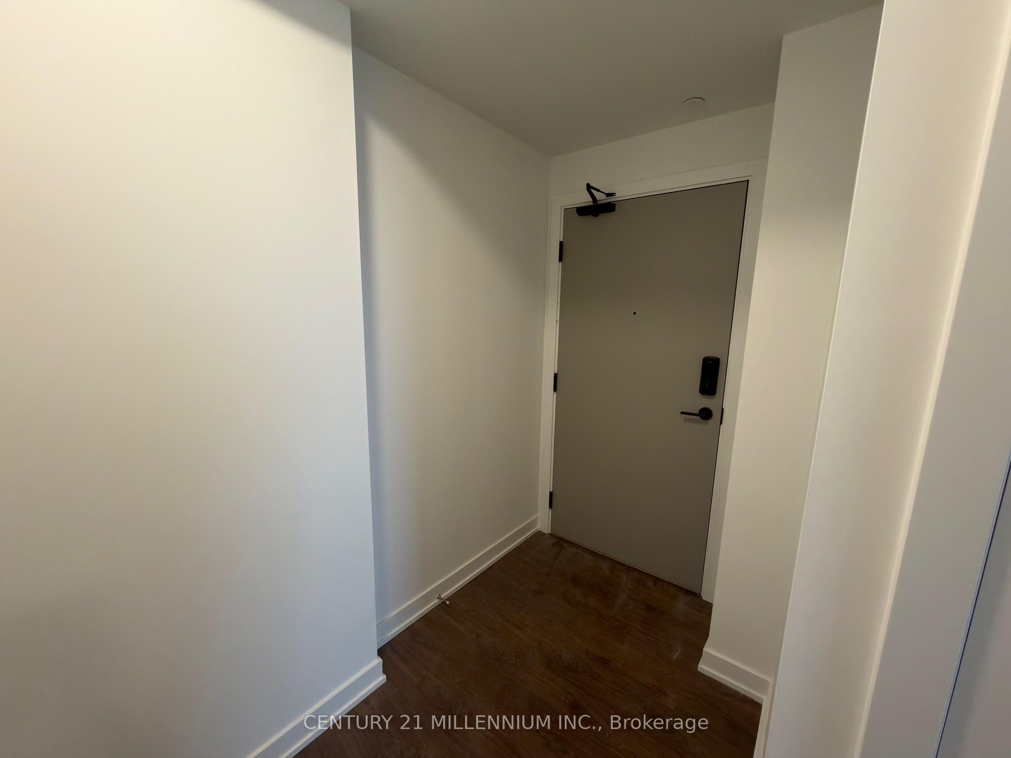 5105 Hurontario Street 2706, Mississauga, ON L4Z 0C9 photo 2
