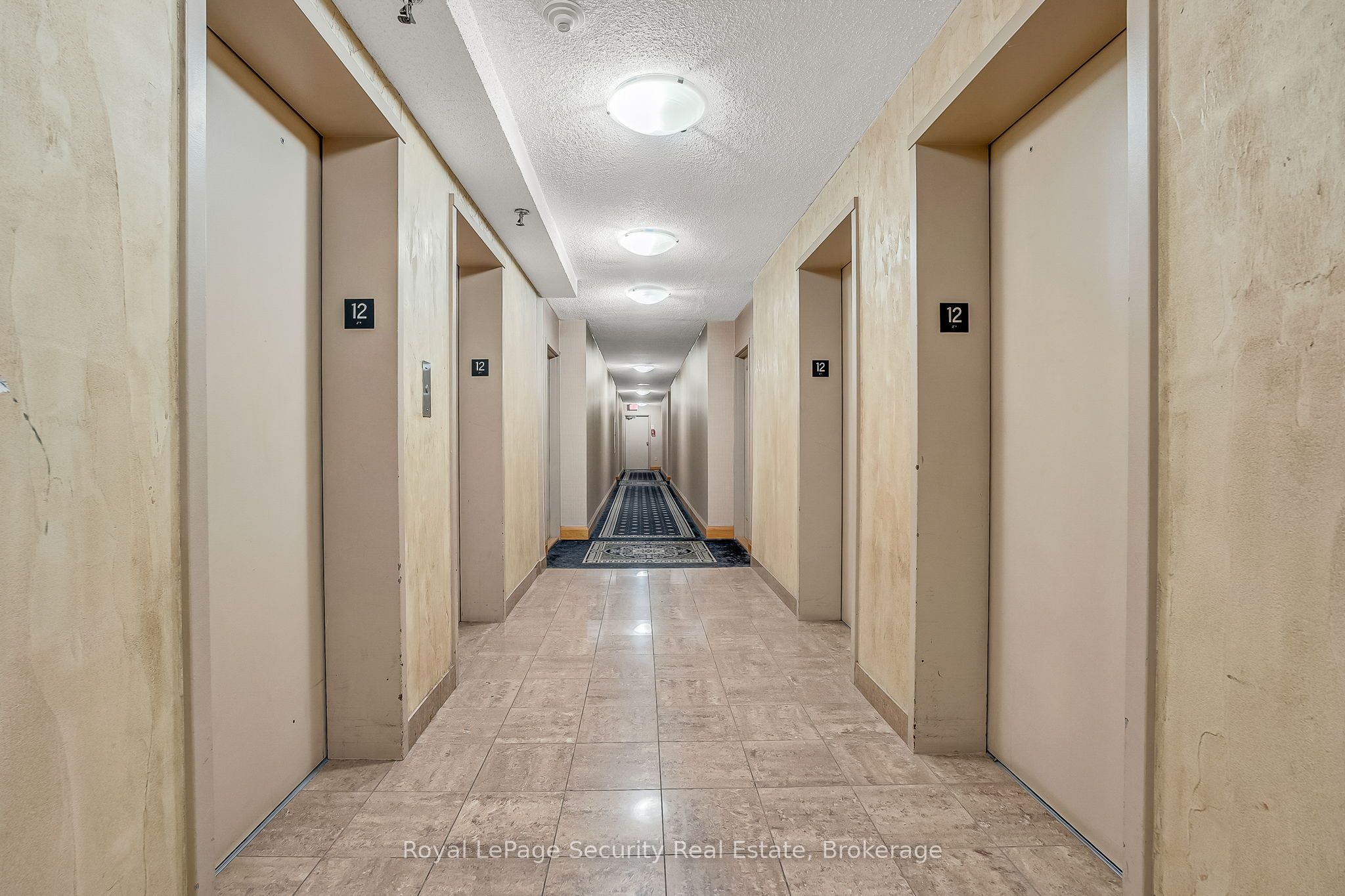 10 Martha Eaton Way 1207, Toronto, ON M6M 5B3 photo 5