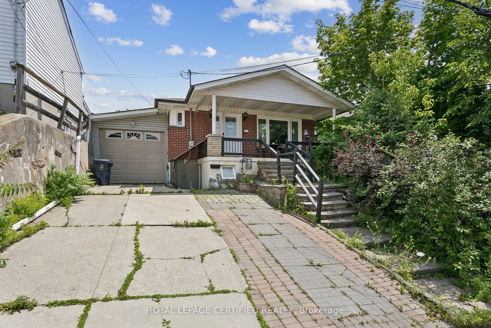 33 Donald Avenue, Toronto, ON M6M 1J9 photo 3