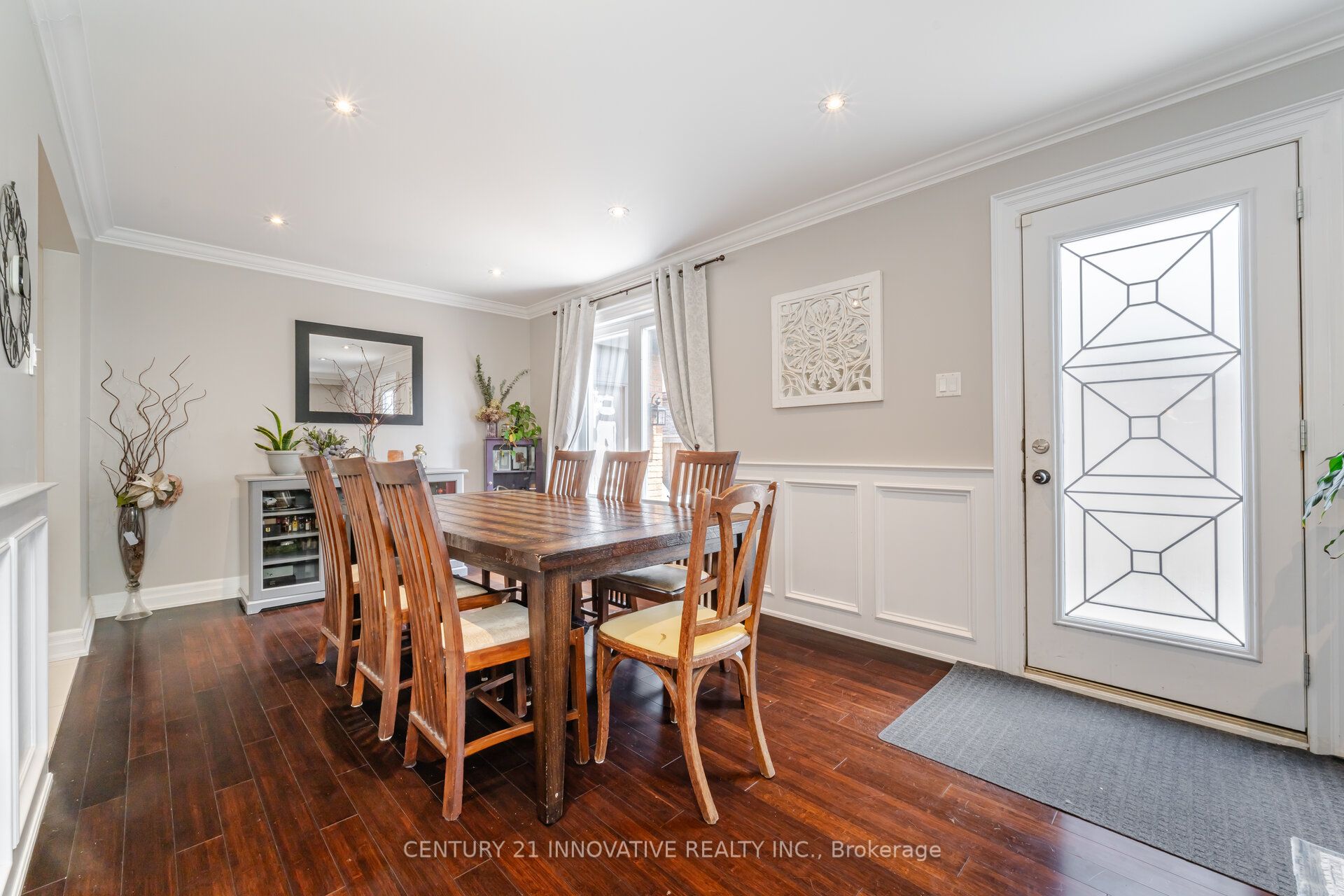 37 Massey Street, Brampton, ON L6S 2V7 photo 5