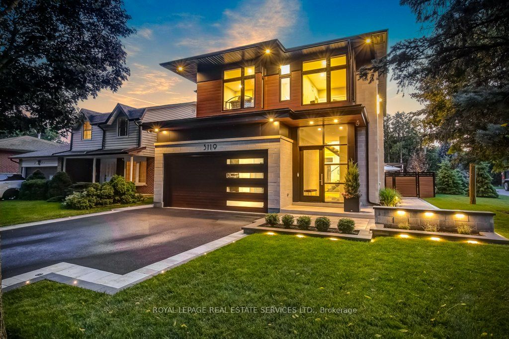 3119 Victoria Street, Oakville, ON L6L 1K3