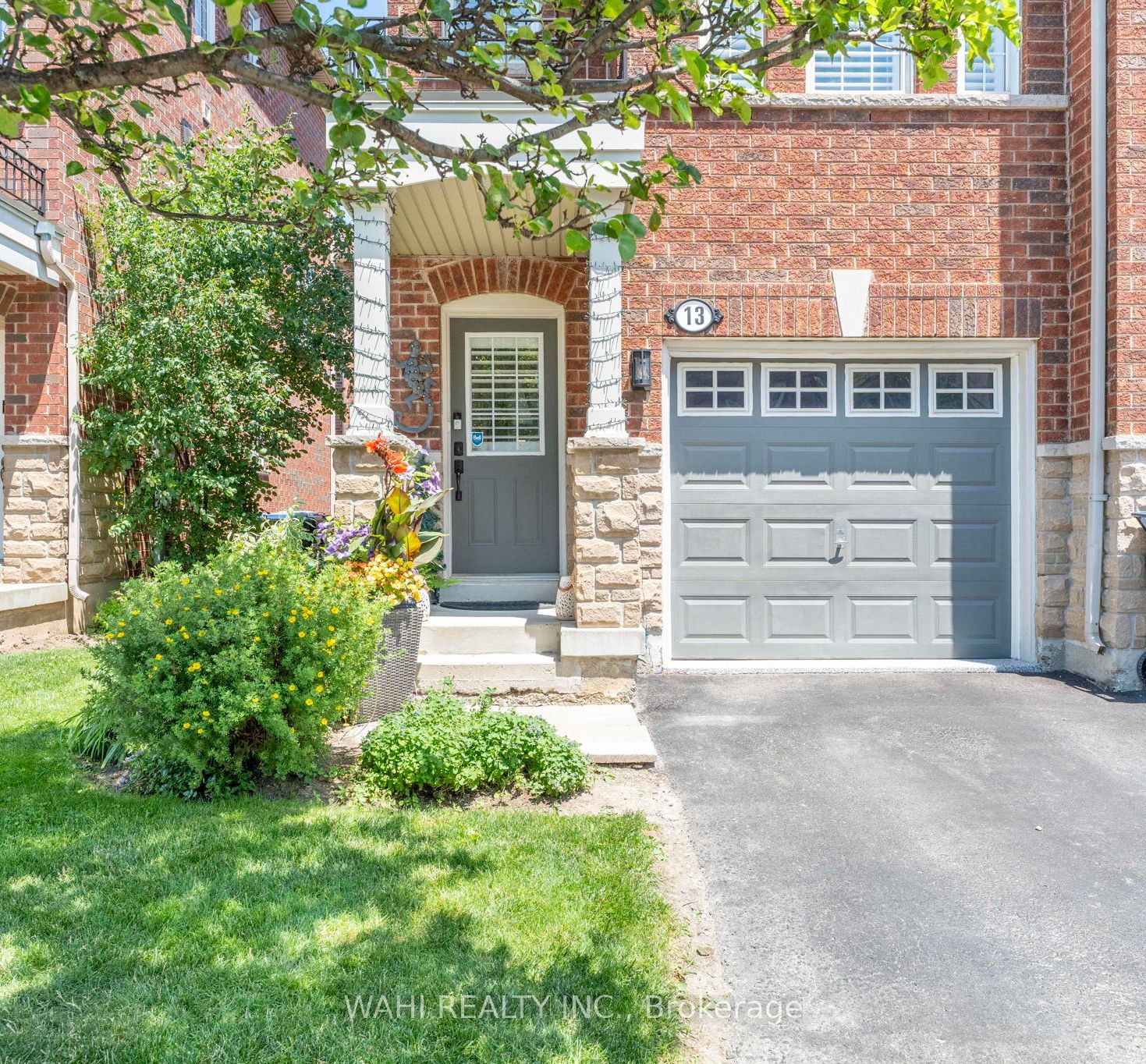 13 Rock Haven Lane, Brampton, ON L6X 0H2