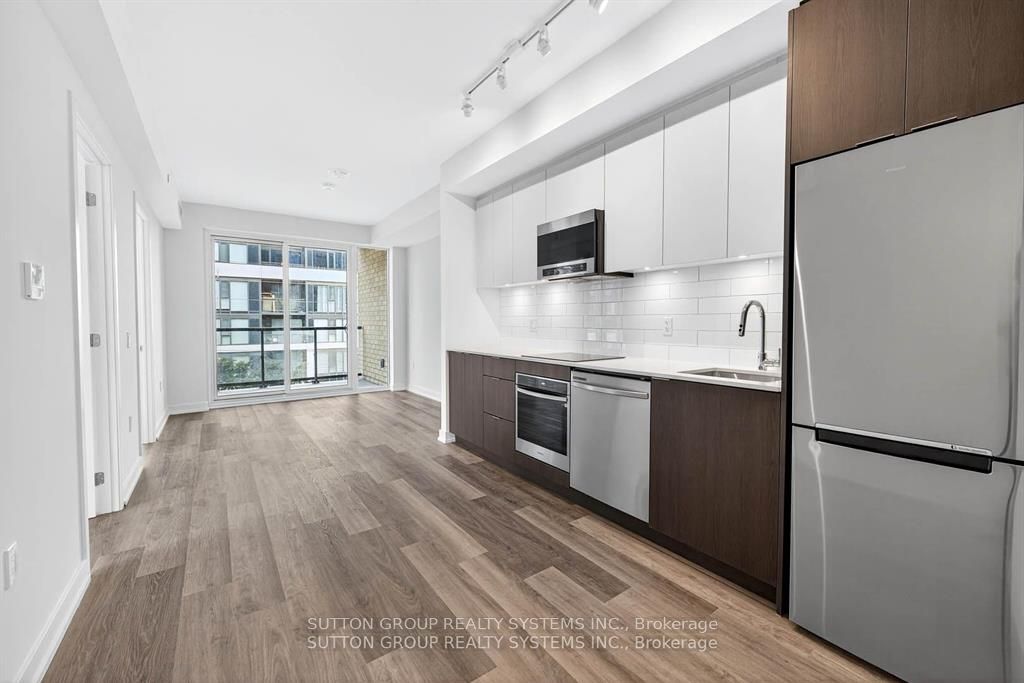 6 Chartwell Road 402, Toronto, ON M8Z 0H2 photo 5