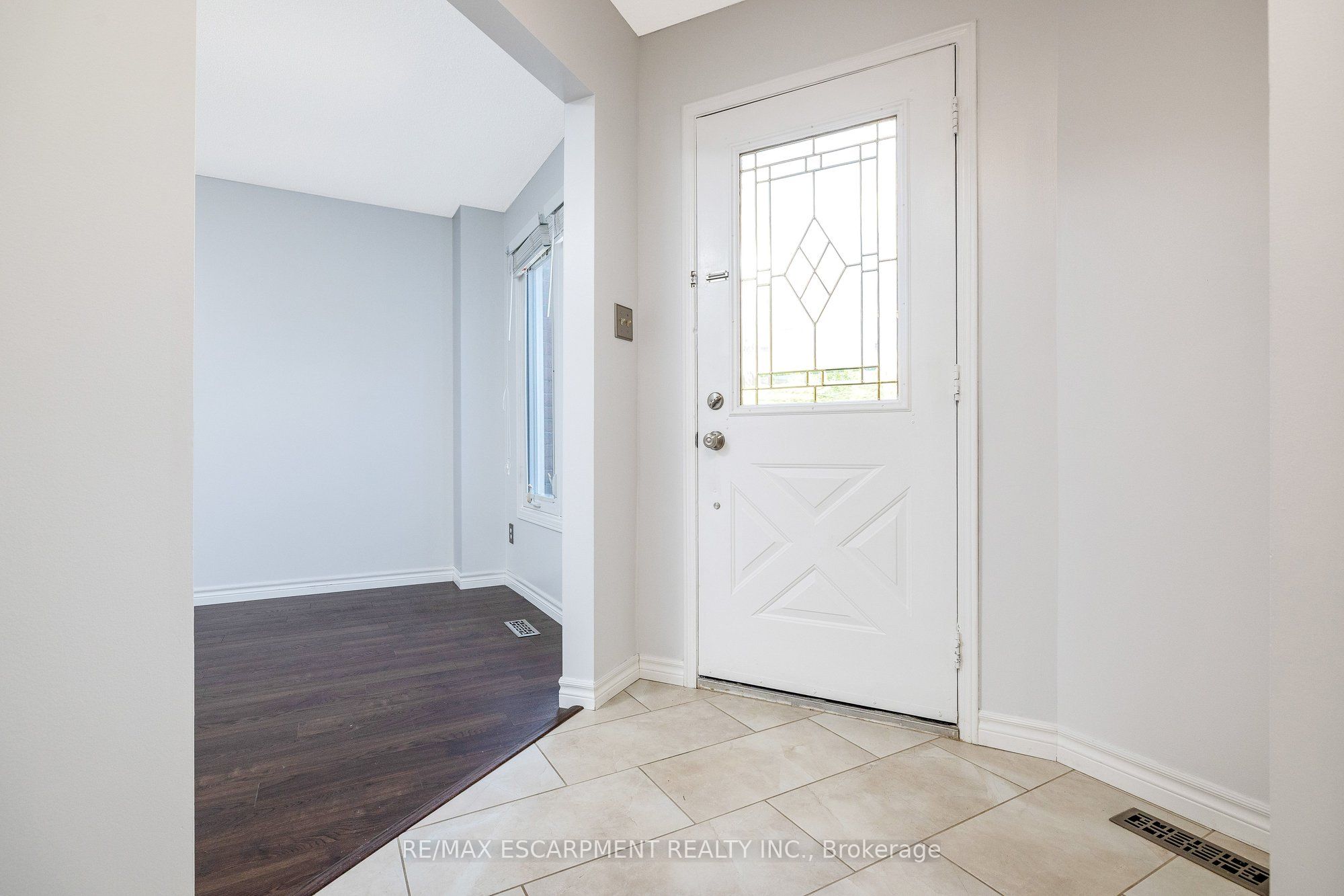 6198 Saltmarsh Court, Mississauga, ON L5N 5V8 photo 5