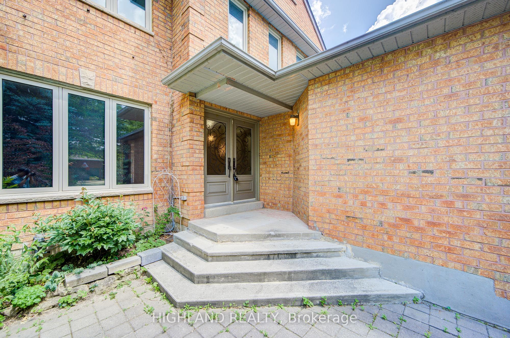 4369 Spinningdale Court, Mississauga, ON L5M 3J9 photo 4
