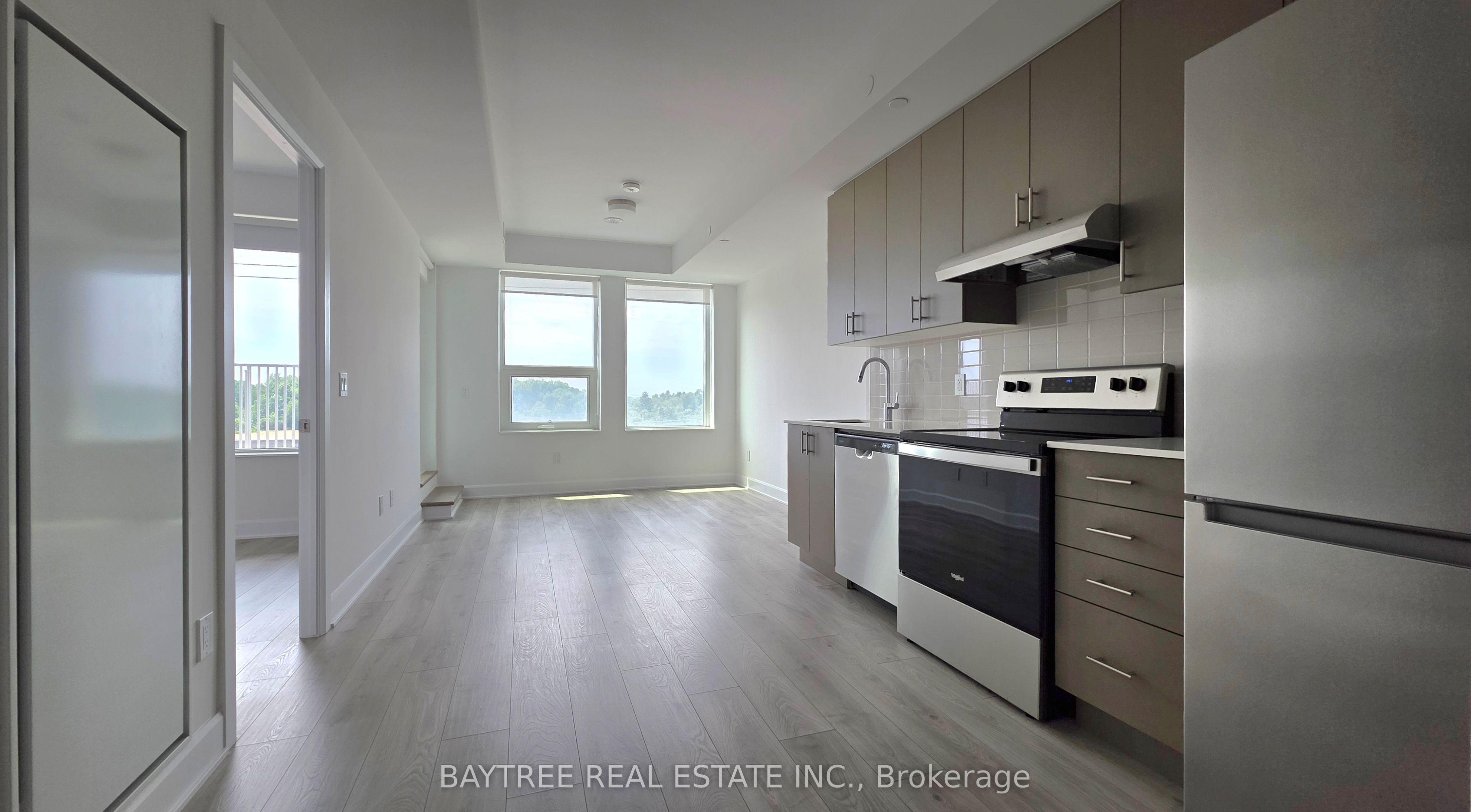 3240 William Coltson Avenue 323, Oakville, ON L6H 8C8