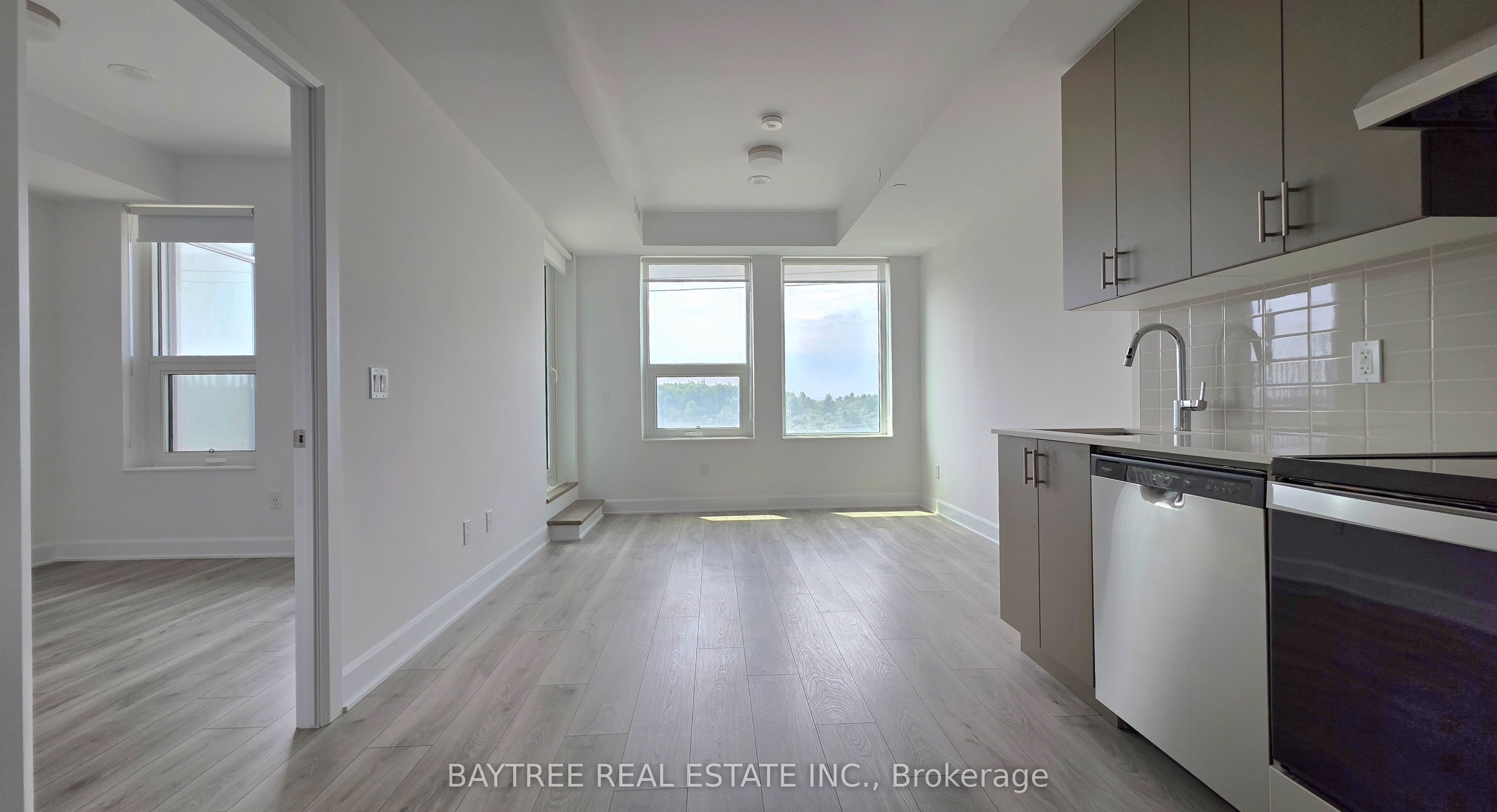 3240 William Coltson Avenue 323, Oakville, ON L6H 8C8 photo 2