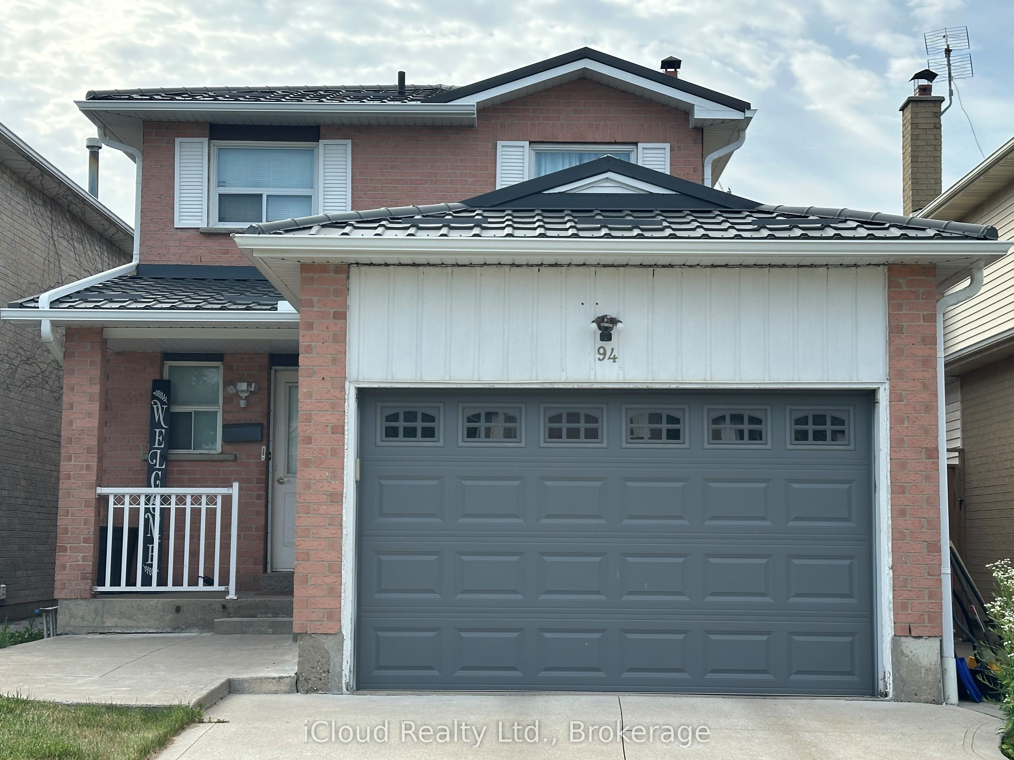 94 Newbridge Crescent, Brampton, ON L6S 4B3 photo 2