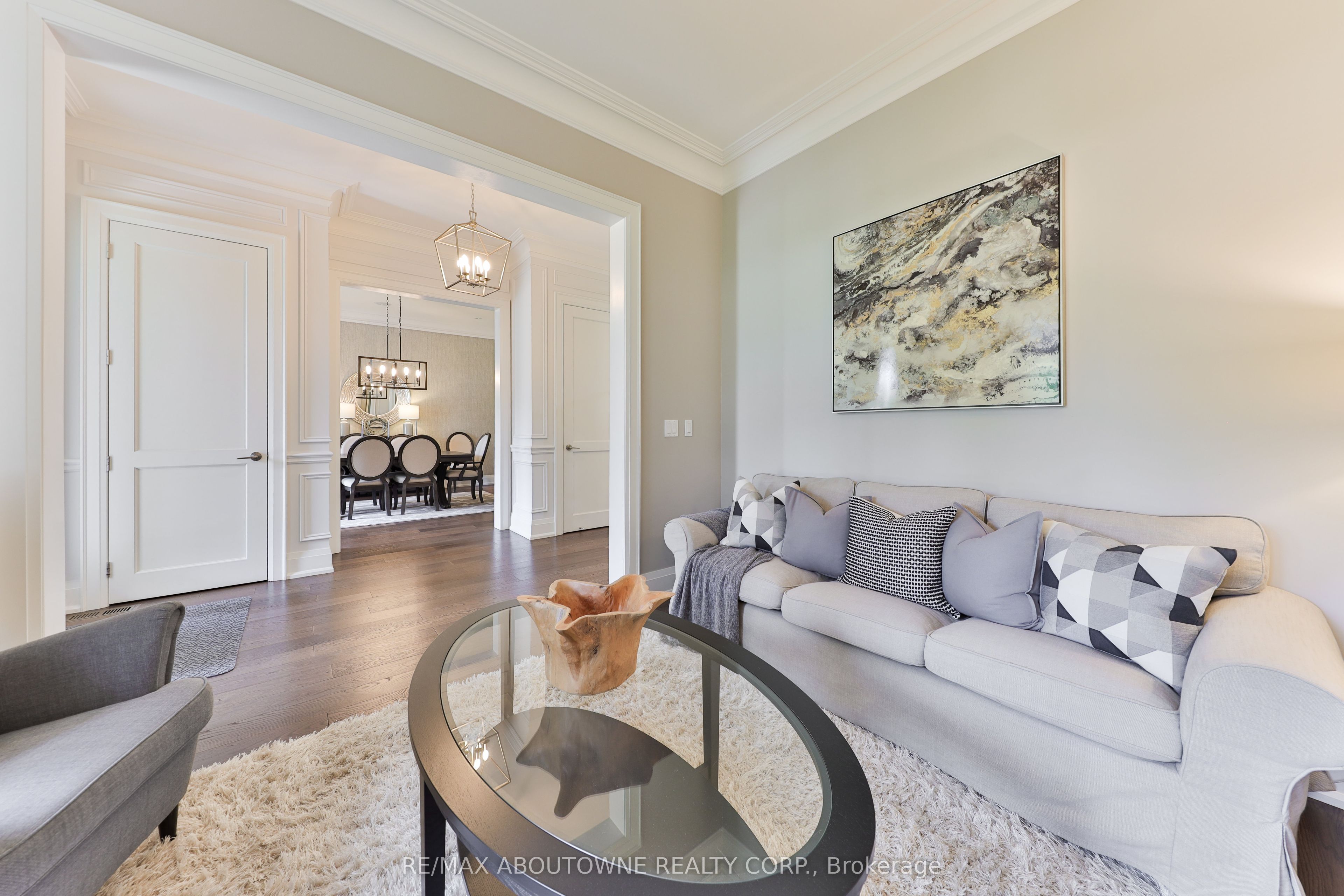 408 Saville Crescent, Oakville, ON L6L 3T8 photo 4
